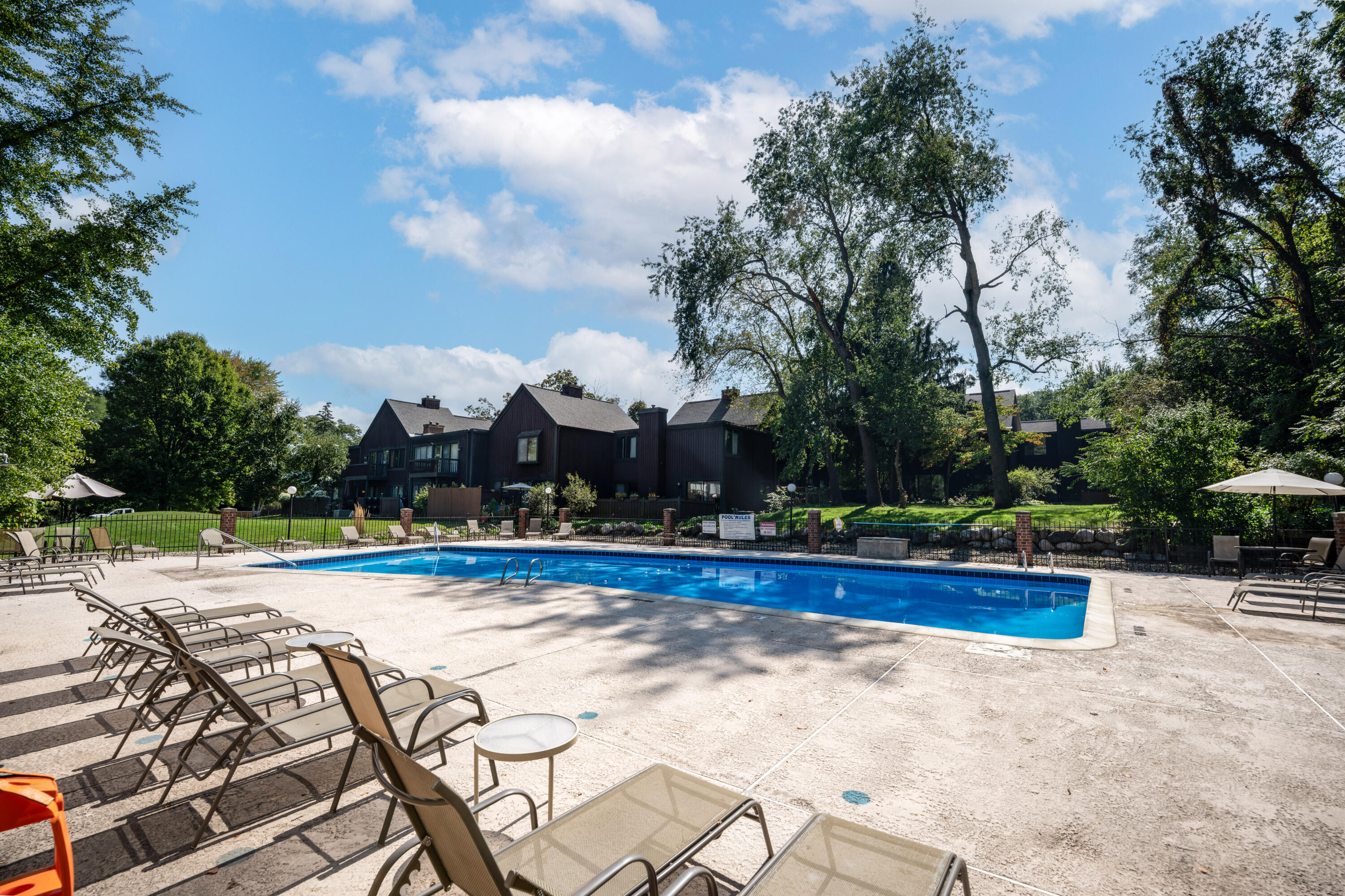 245 Ballantrae Court Kalamazoo MI 49006