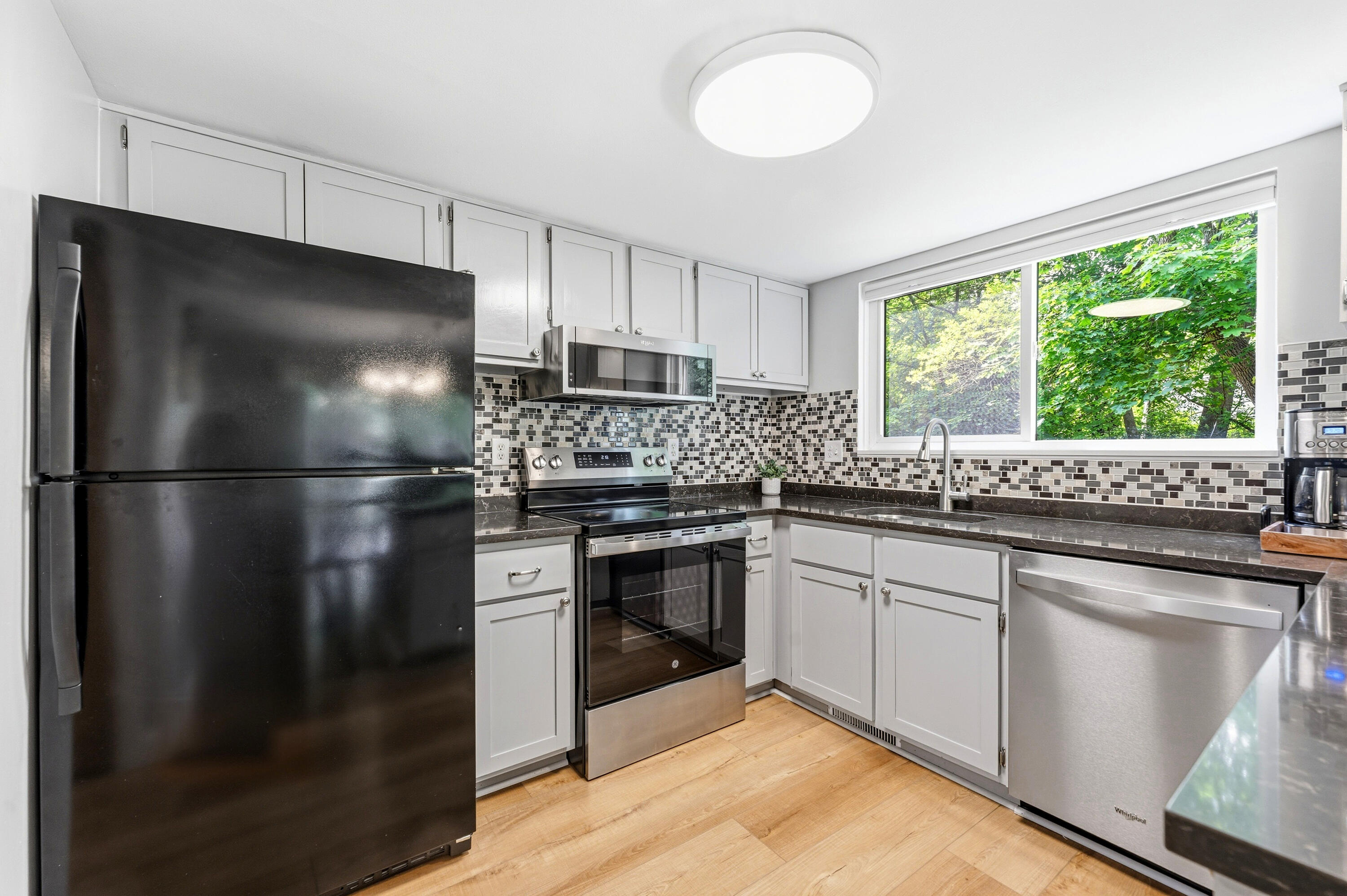 245 Ballantrae Court Kalamazoo MI 49006
