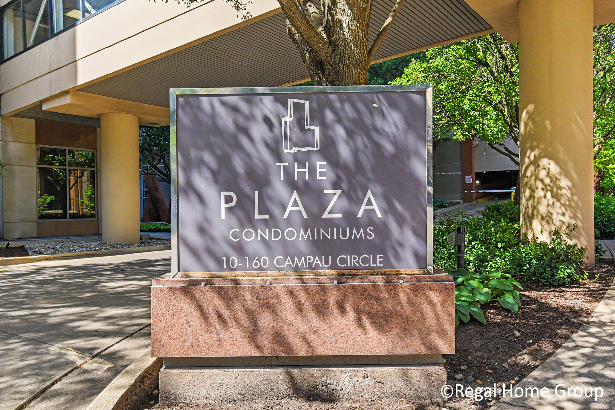 28 Campau Circle NW Grand Rapids MI 49503