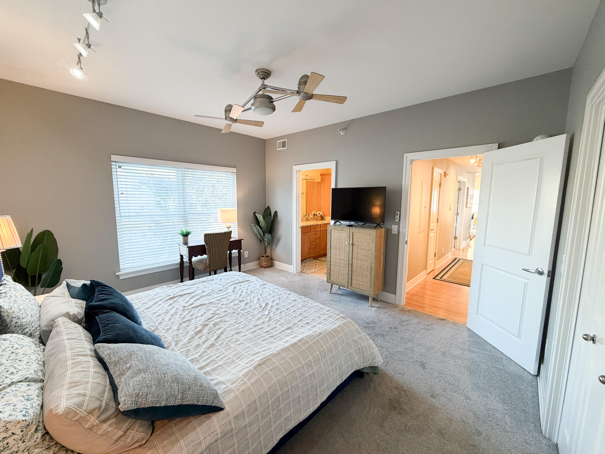 516 Williams Street South Haven MI 49090