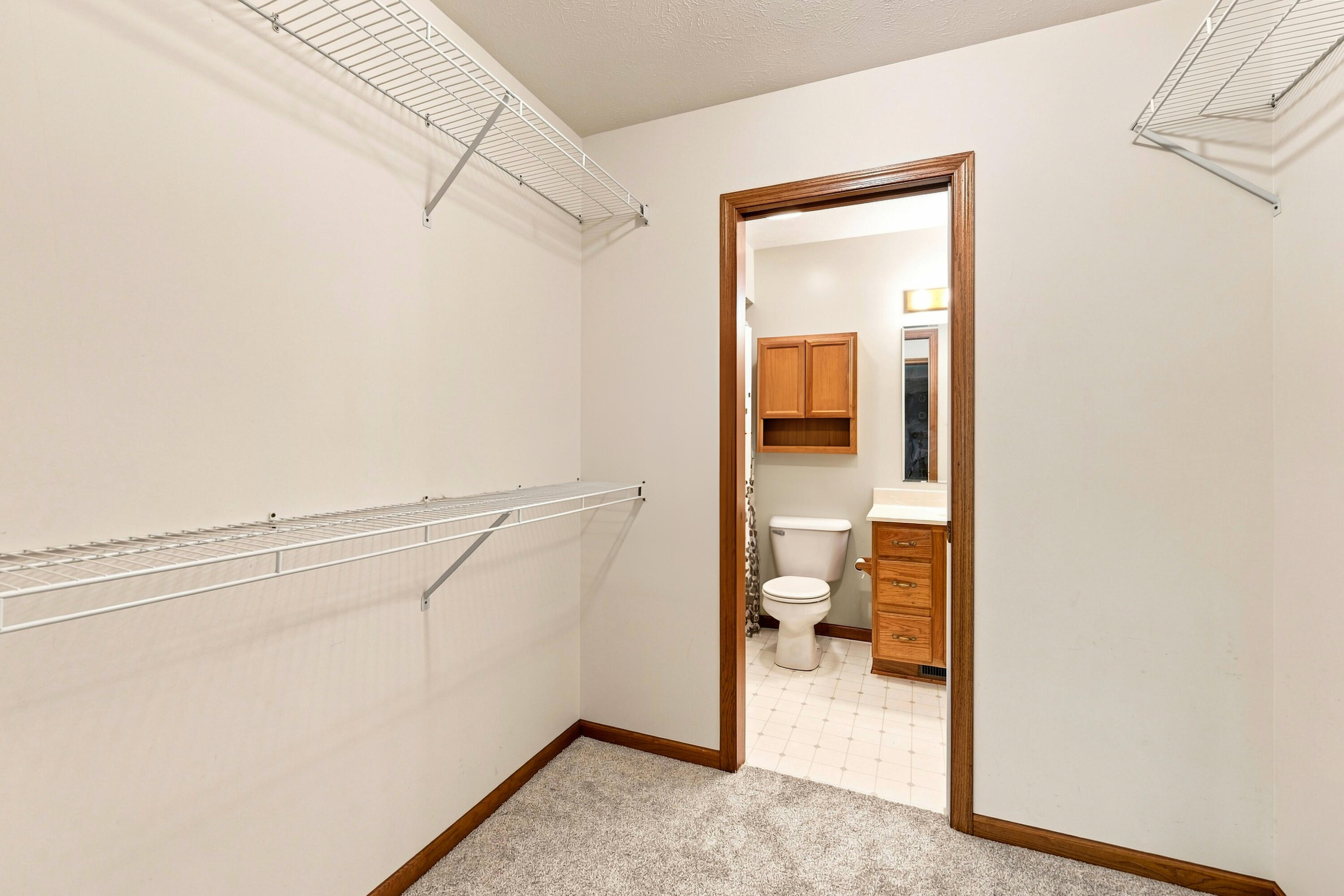 6808 Birdsong Avenue Kalamazoo MI 49009