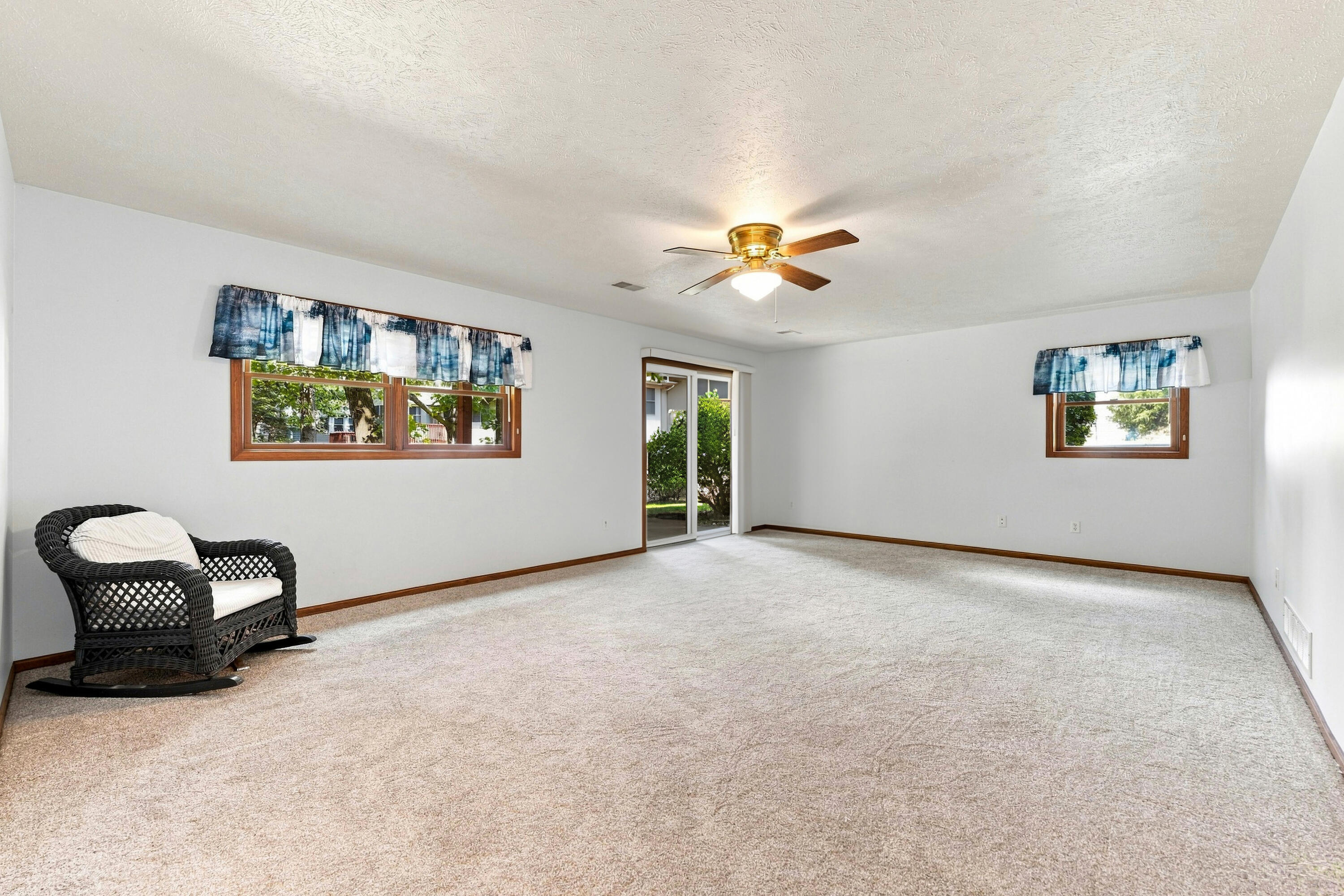 6808 Birdsong Avenue Kalamazoo MI 49009