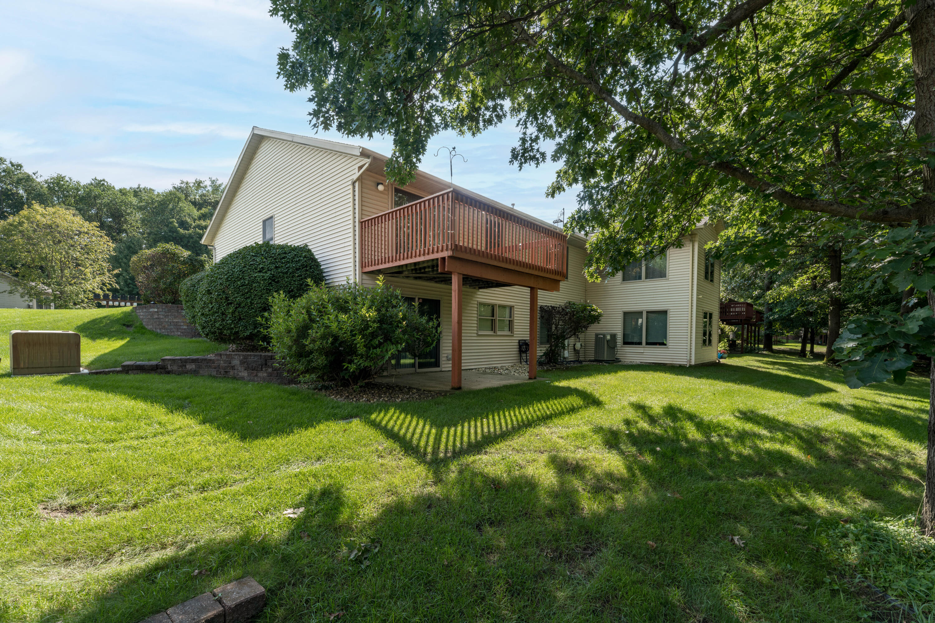 6808 Birdsong Avenue Kalamazoo MI 49009