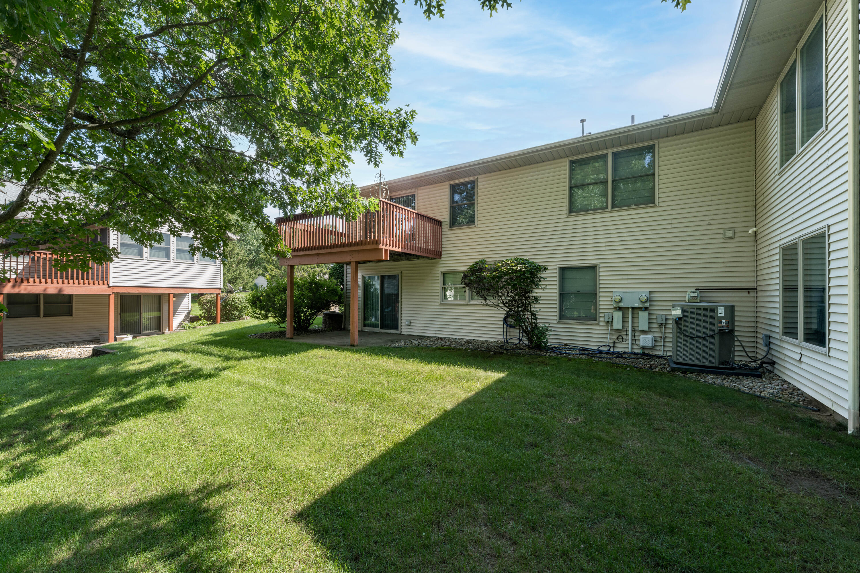6808 Birdsong Avenue Kalamazoo MI 49009