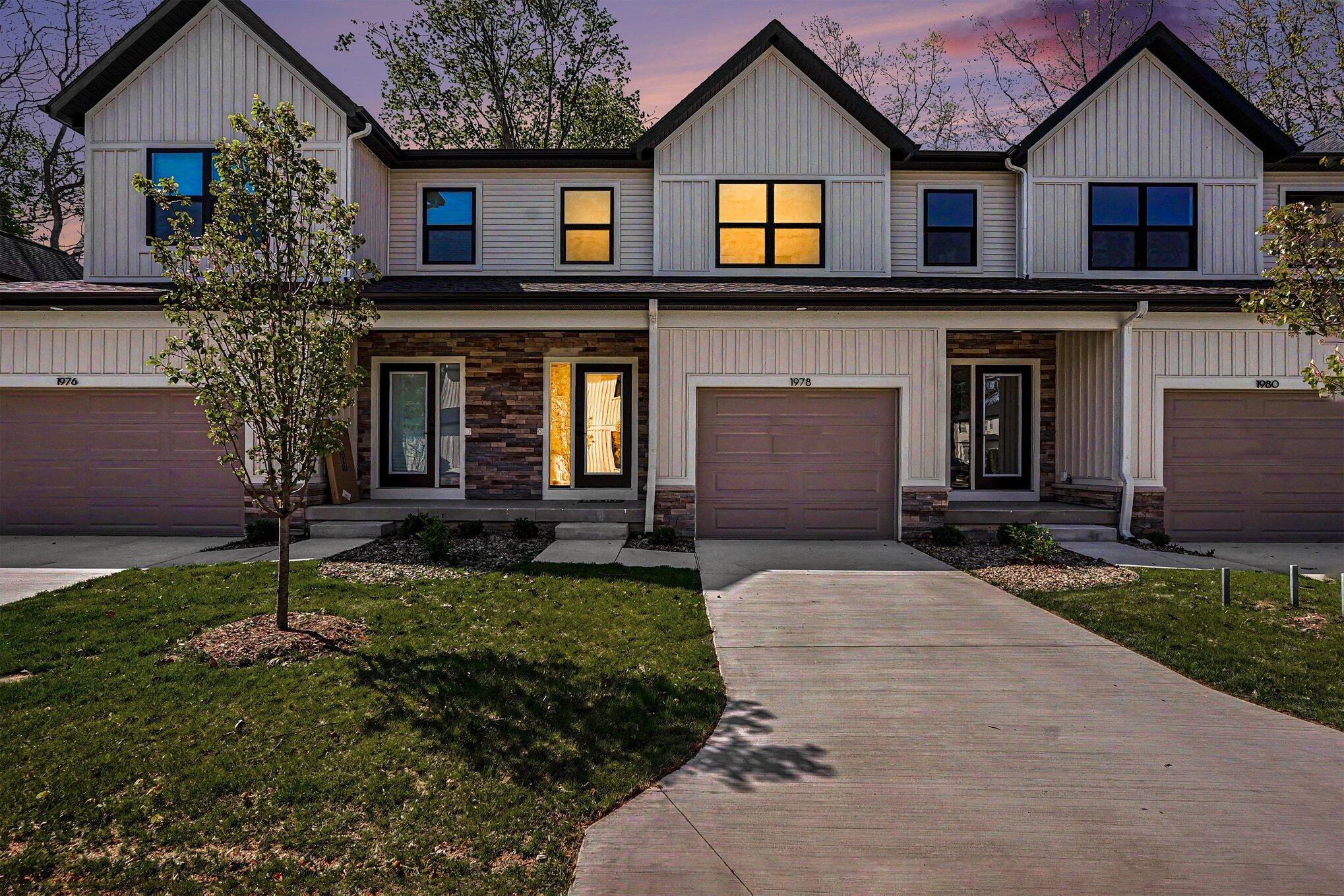 1978 S Shorewood Lane Holland MI 49423