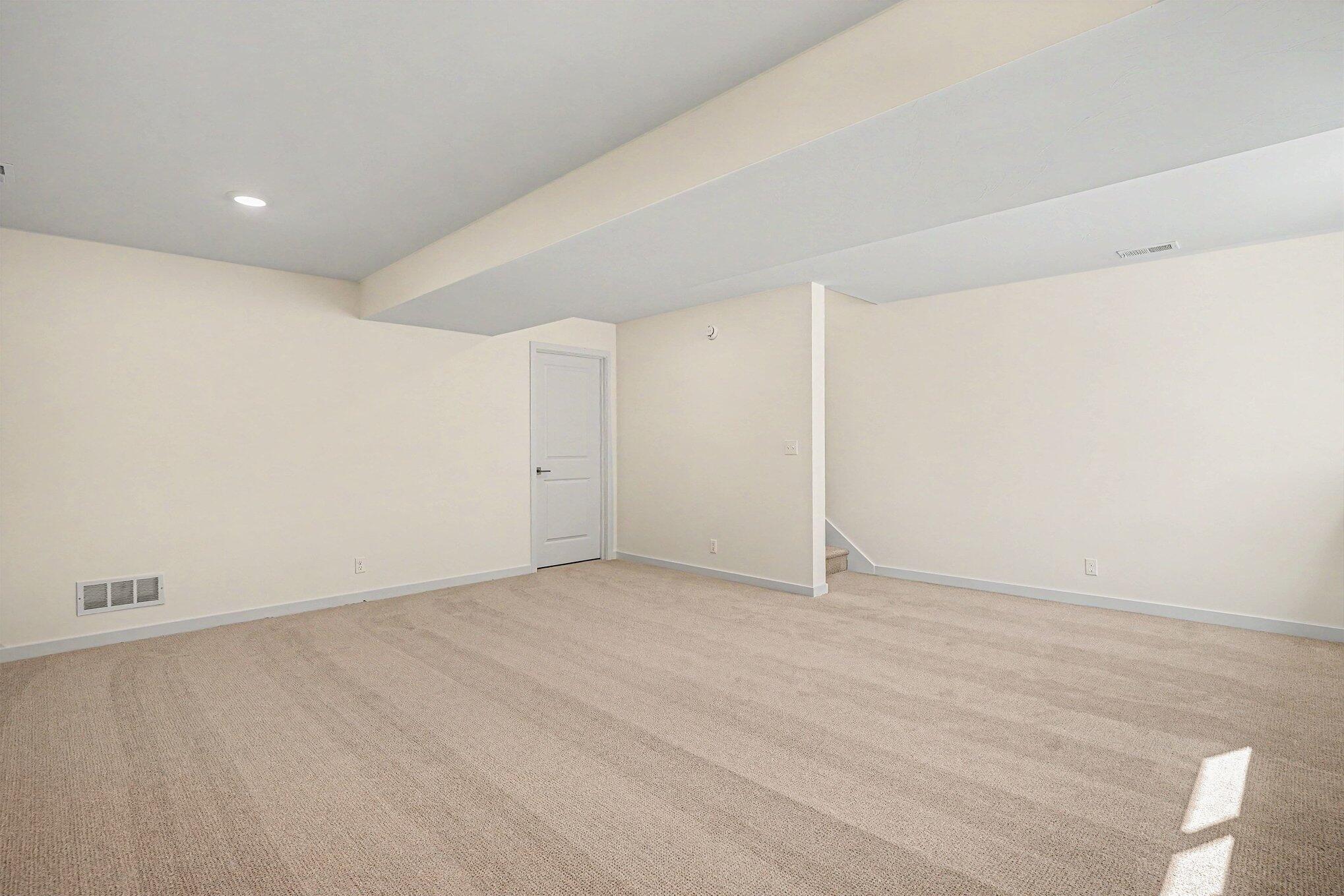 1978 S Shorewood Lane Holland MI 49423