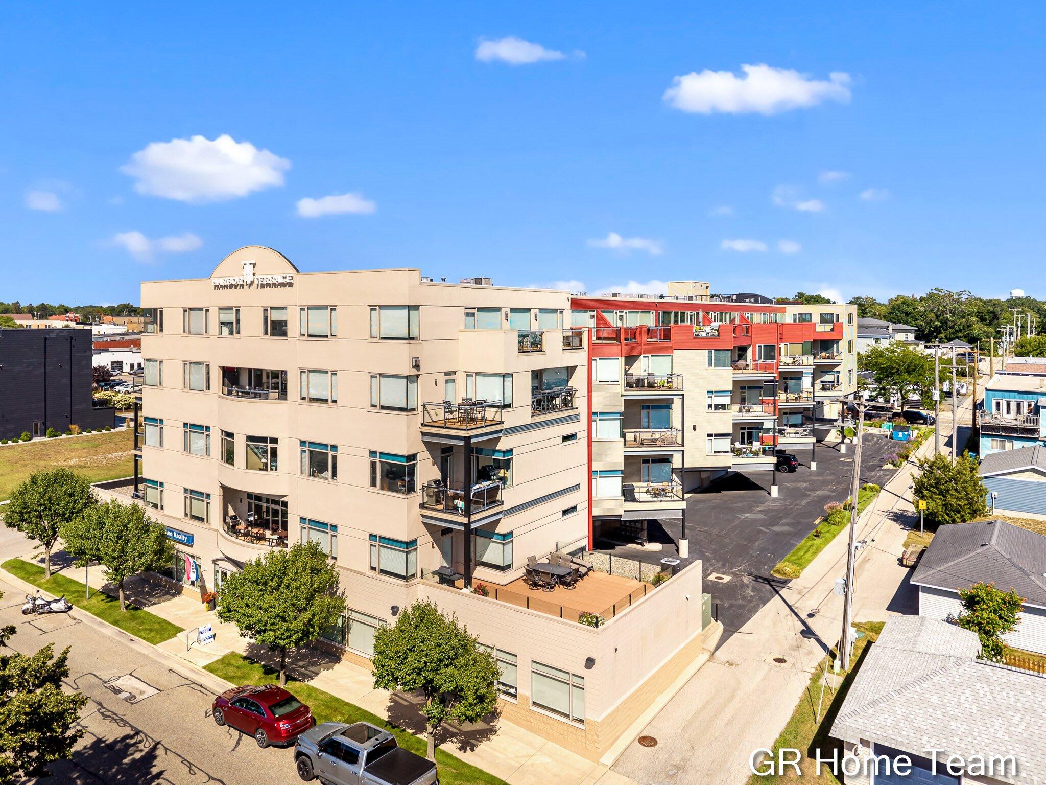 105 W Danaher Street Ludington MI 49431