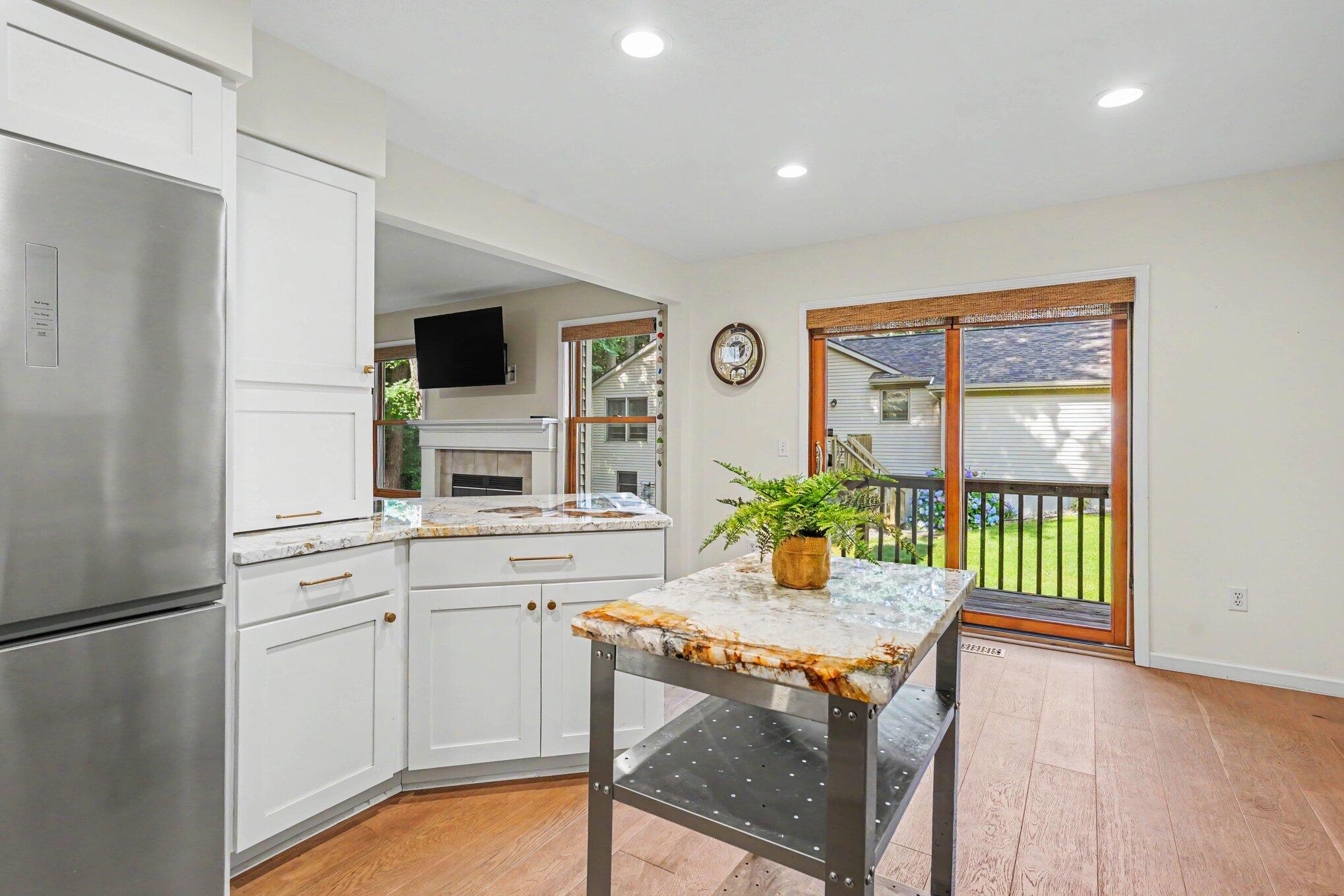 114 Sandy Point Drive Holland MI 49424