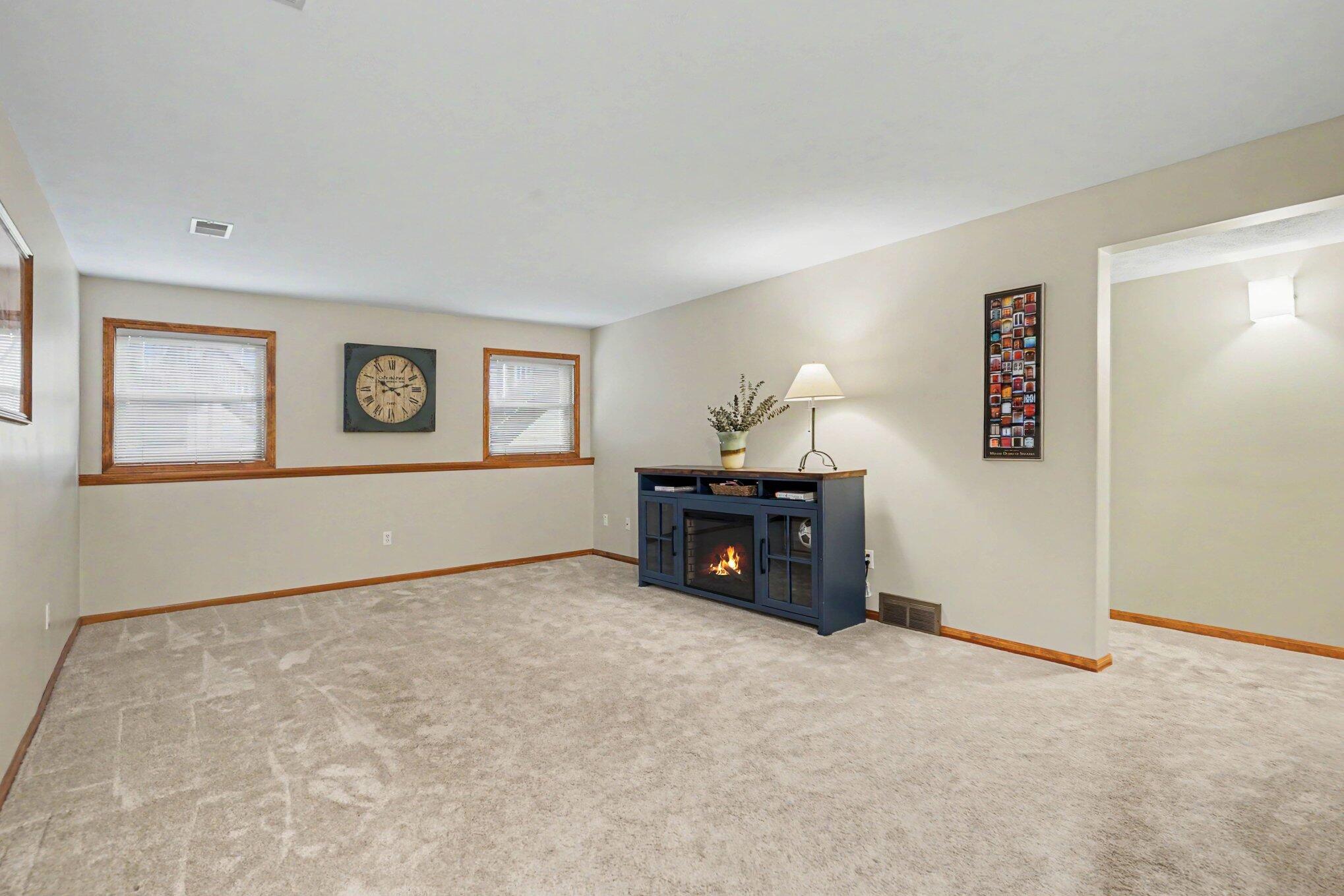 114 Sandy Point Drive Holland MI 49424
