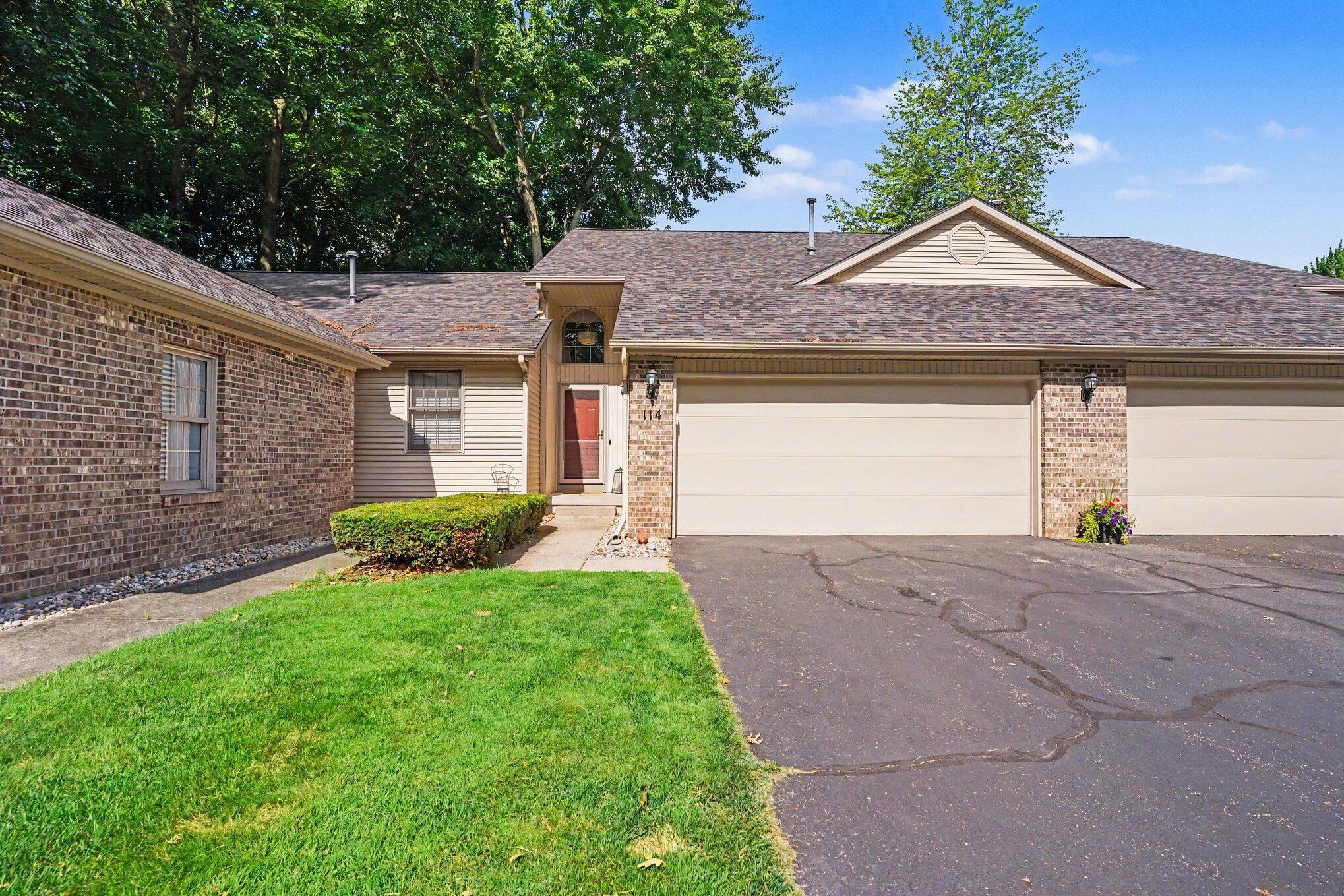 114 Sandy Point Drive Holland MI 49424
