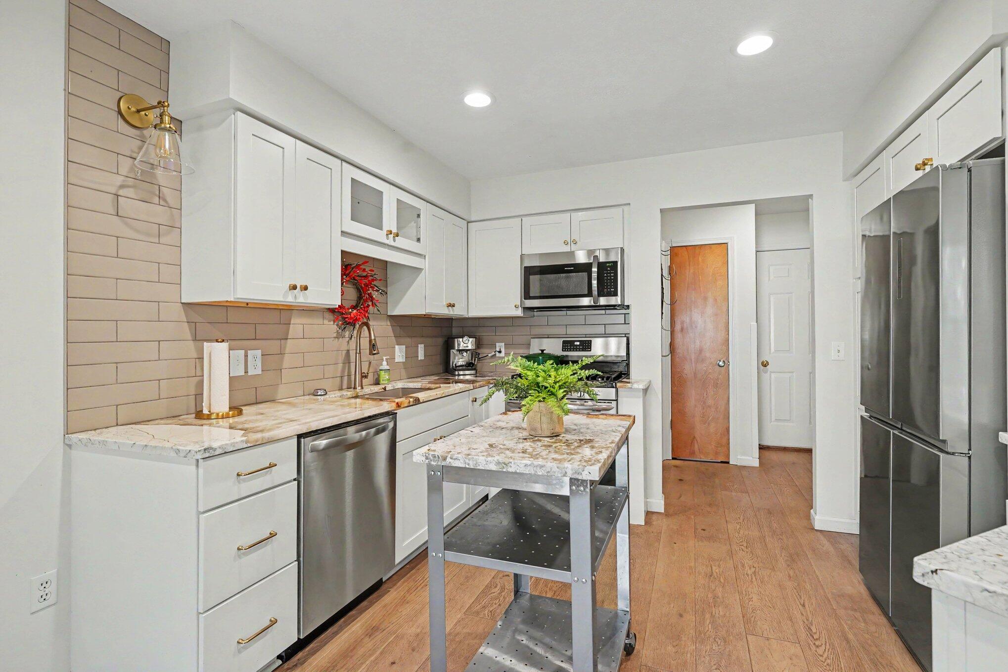 114 Sandy Point Drive Holland MI 49424