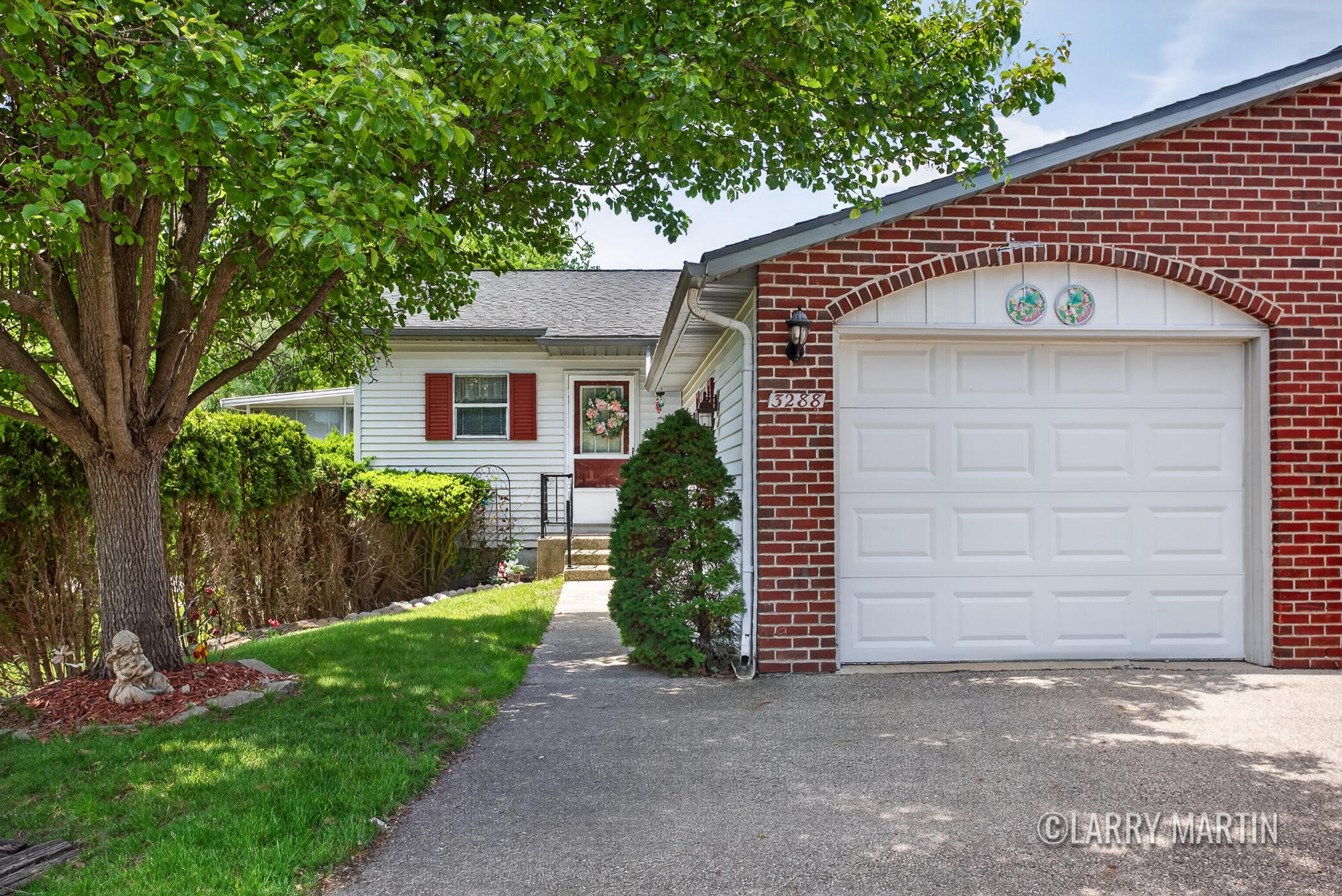 3288 Cambridge Street SE Grand Rapids MI 49512