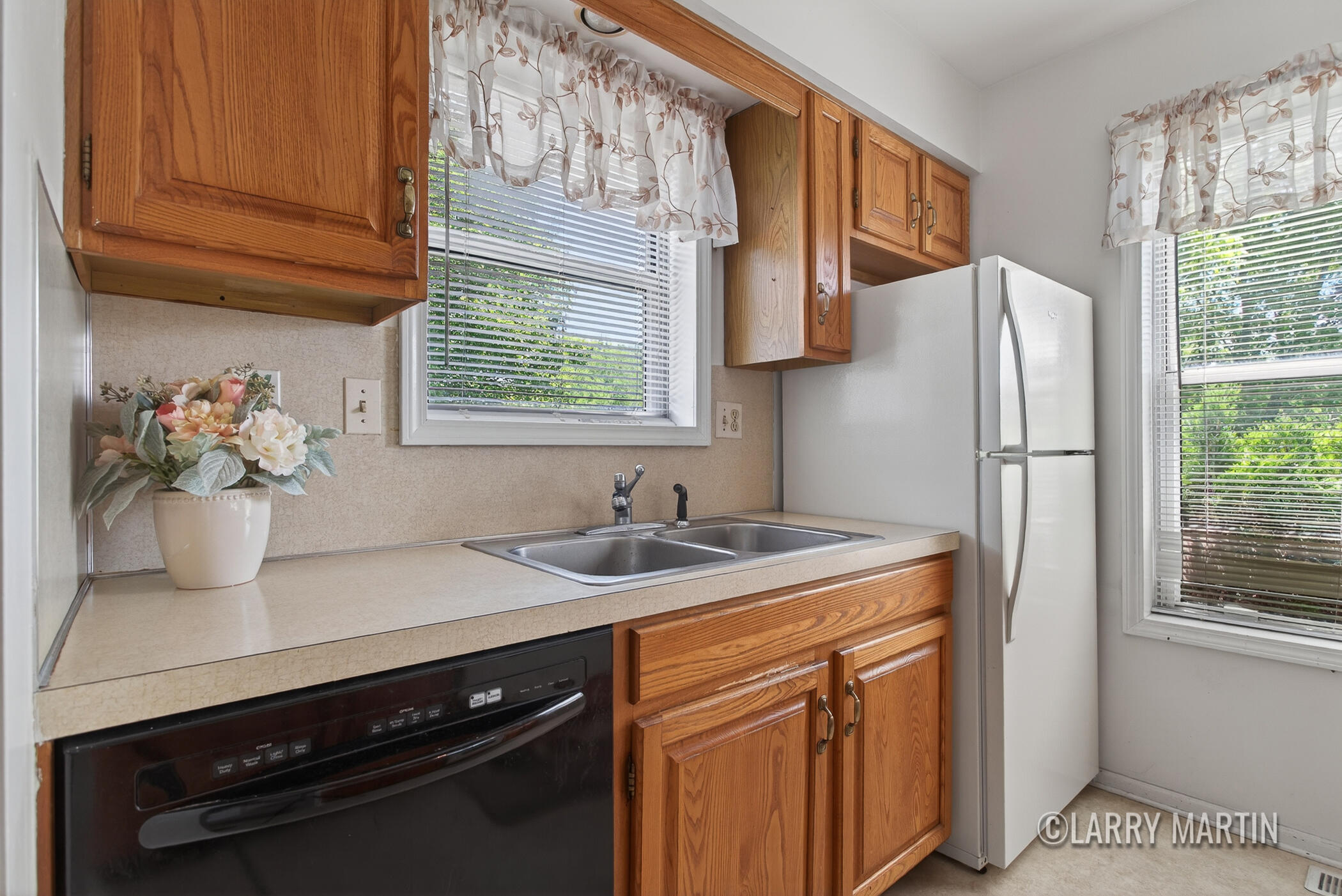 3288 Cambridge Street SE Grand Rapids MI 49512