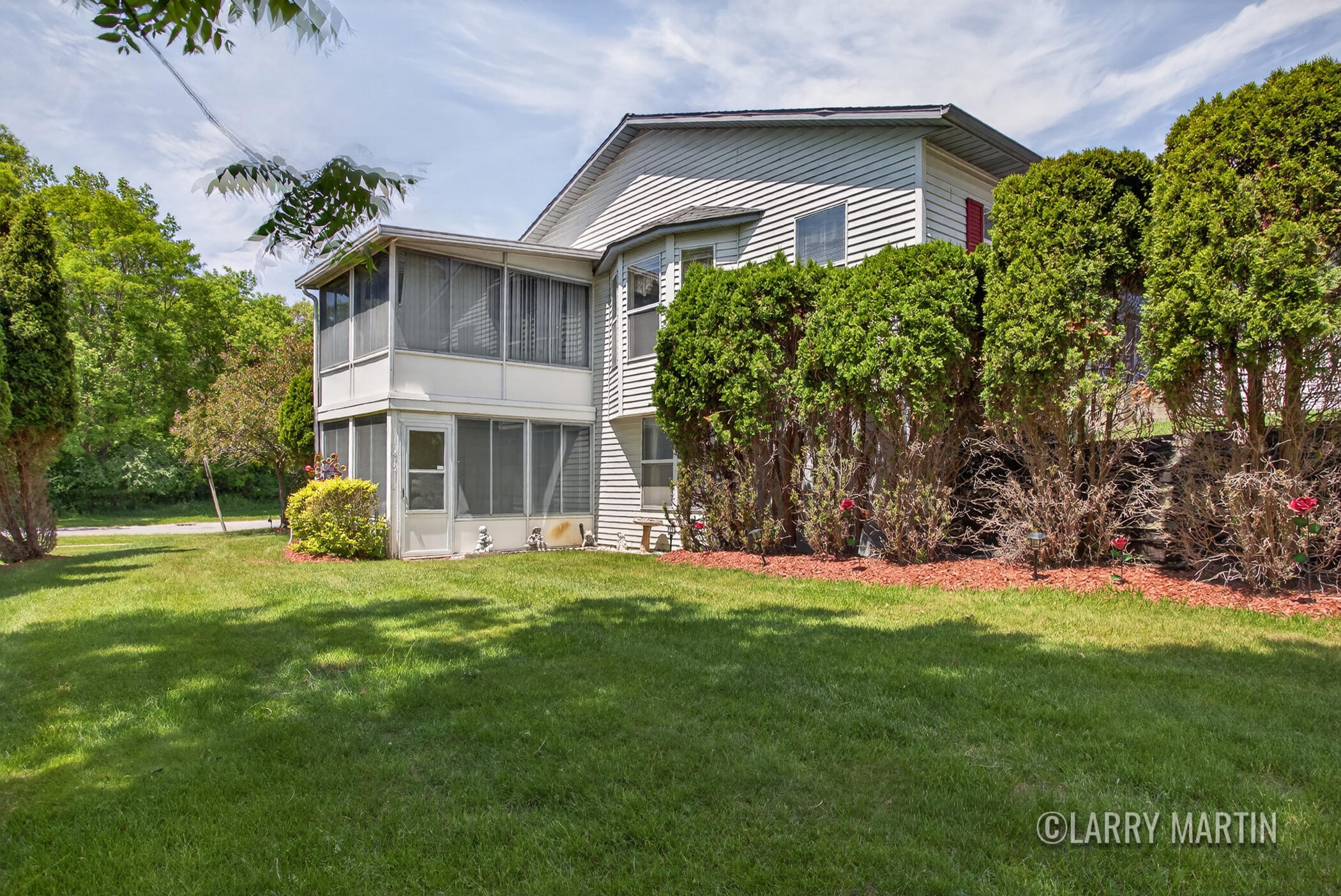 3288 Cambridge Street SE Grand Rapids MI 49512