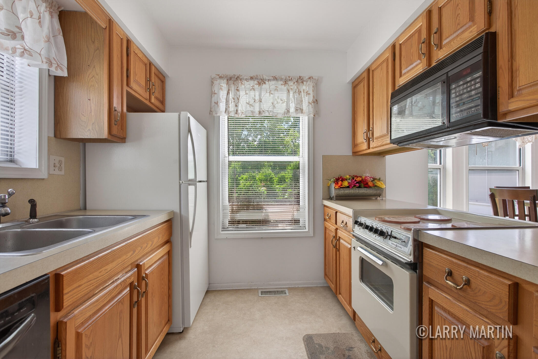 3288 Cambridge Street SE Grand Rapids MI 49512