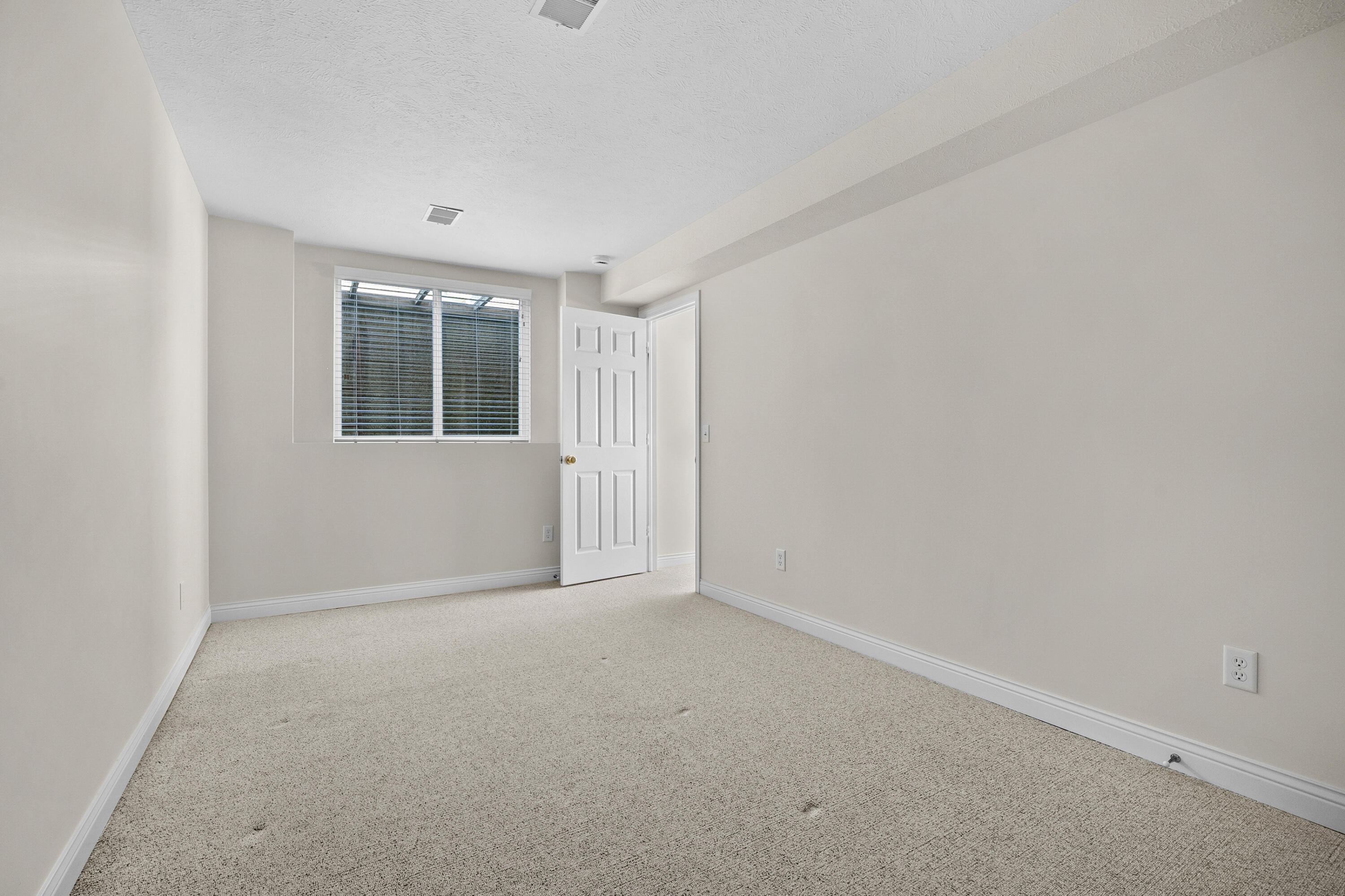9847 Fort Myers Parkway Portage MI 49002