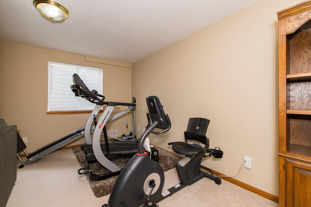 6083 Fairgrove Street Kalamazoo MI 49009