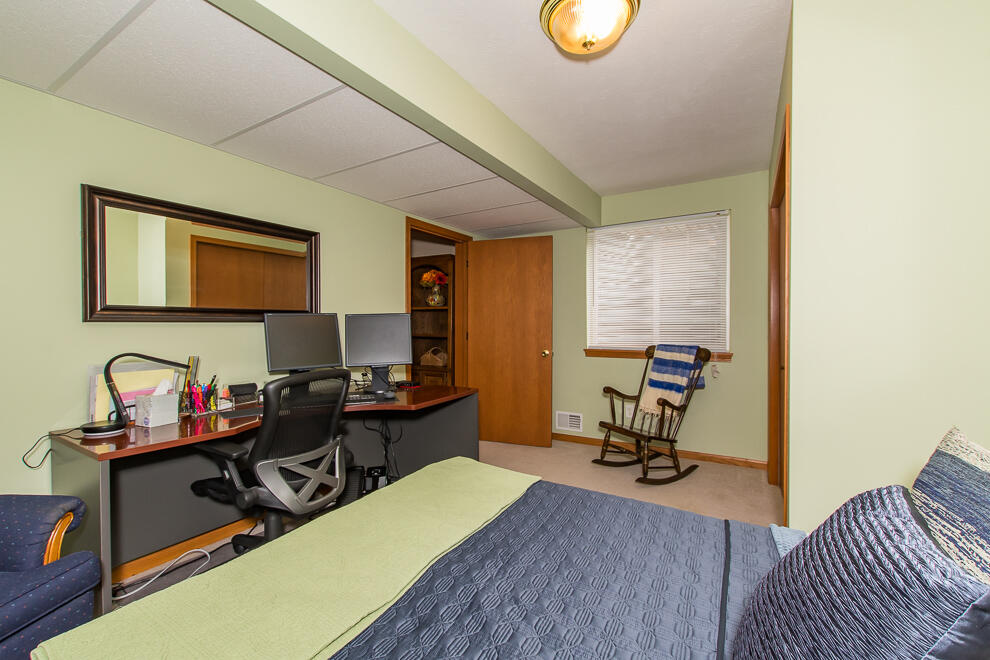 6083 Fairgrove Street Kalamazoo MI 49009