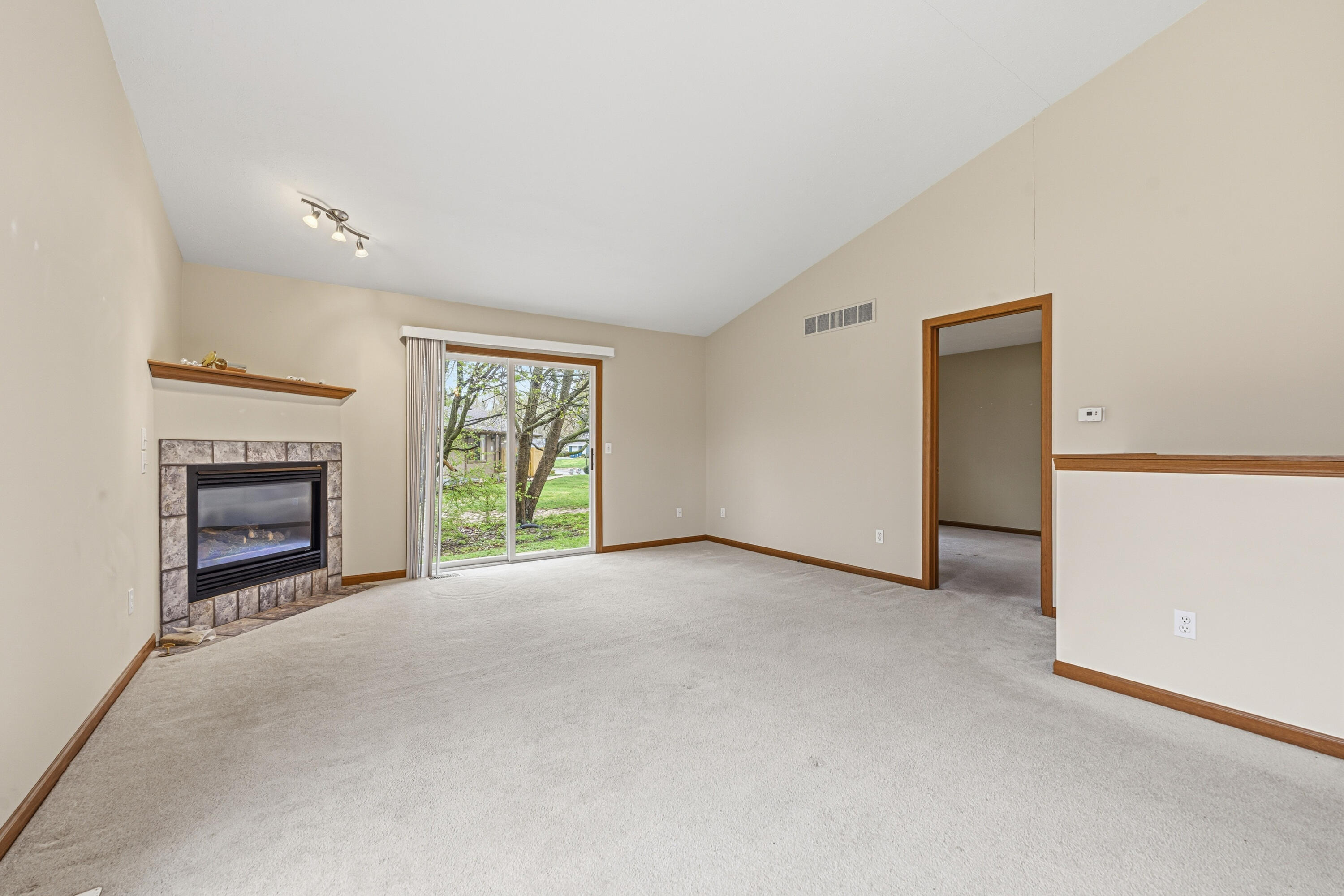 6083 Fairgrove Street Kalamazoo MI 49009
