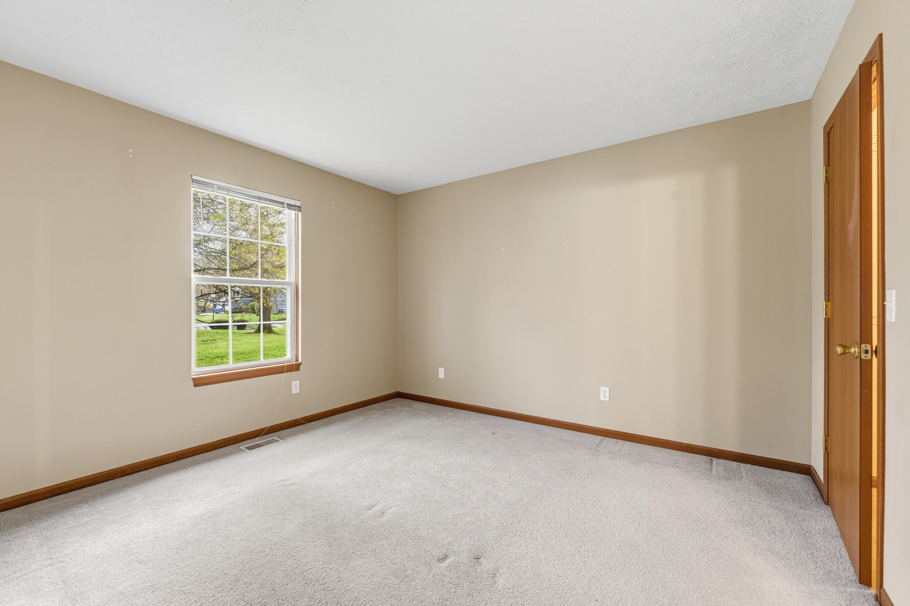 6083 Fairgrove Street Kalamazoo MI 49009