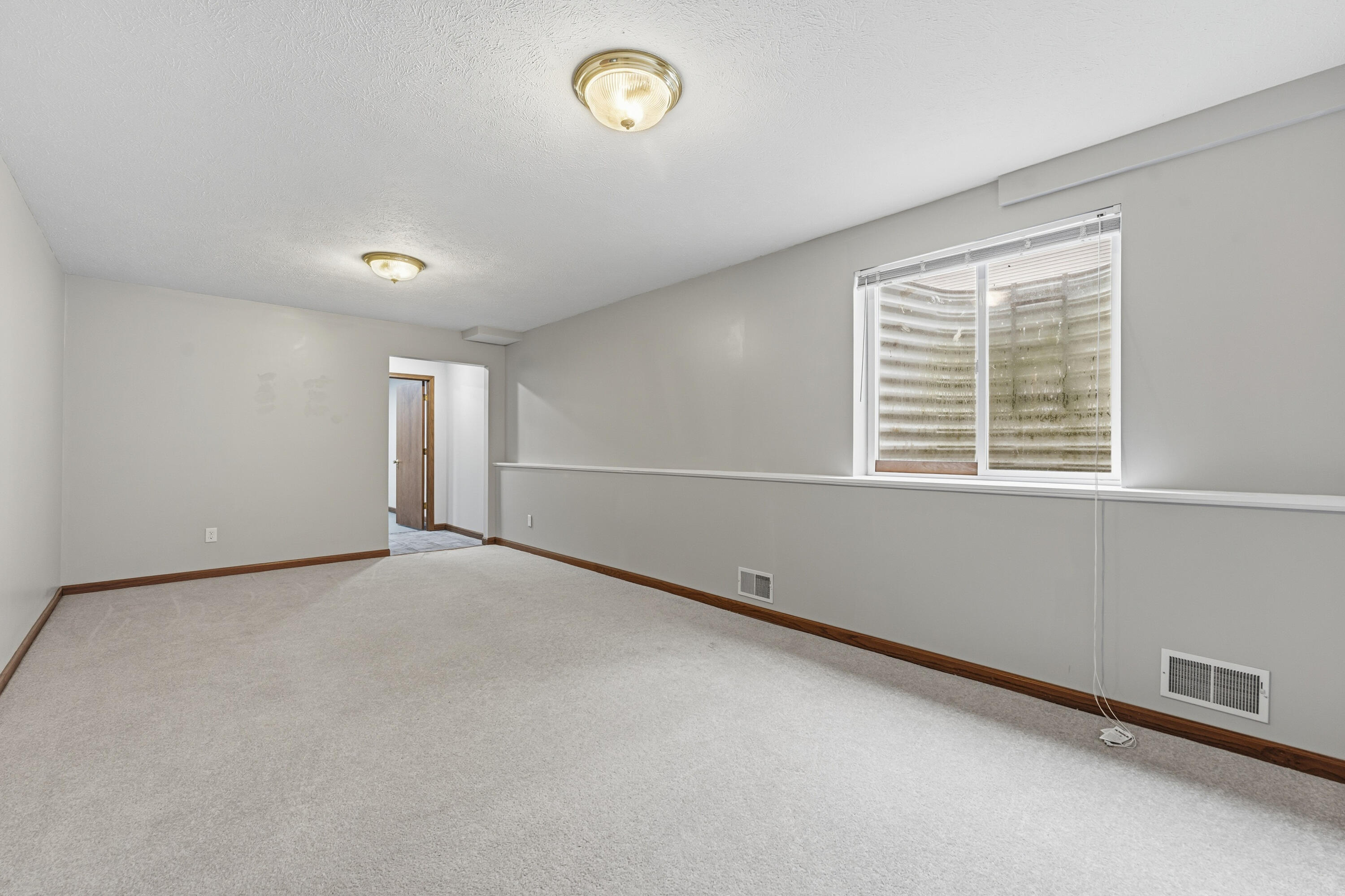 6083 Fairgrove Street Kalamazoo MI 49009