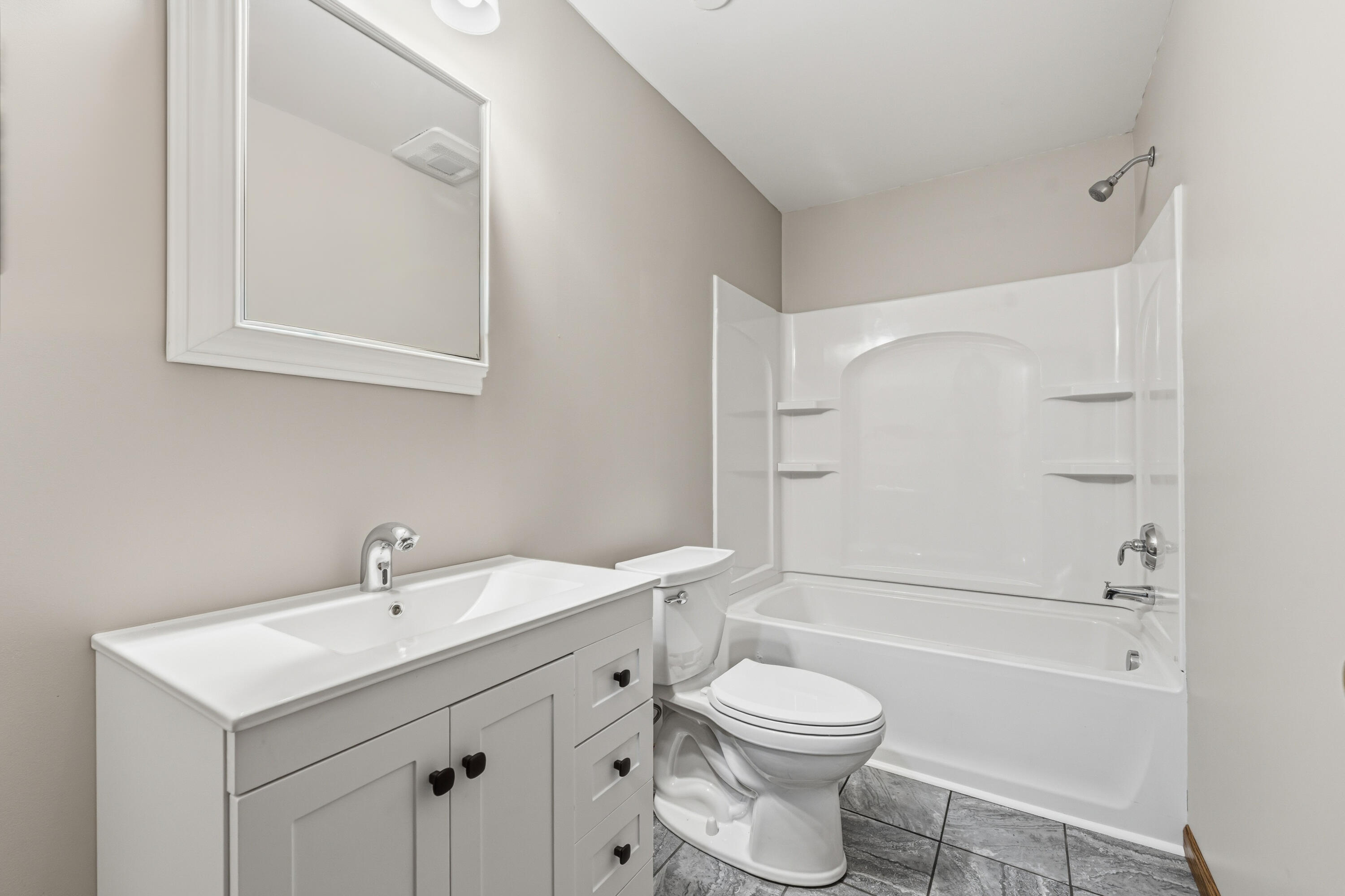 6083 Fairgrove Street Kalamazoo MI 49009