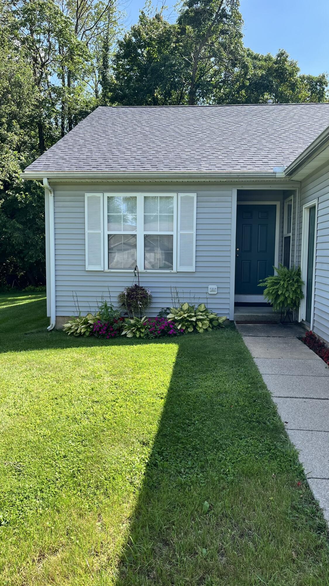 6083 Fairgrove Street Kalamazoo MI 49009