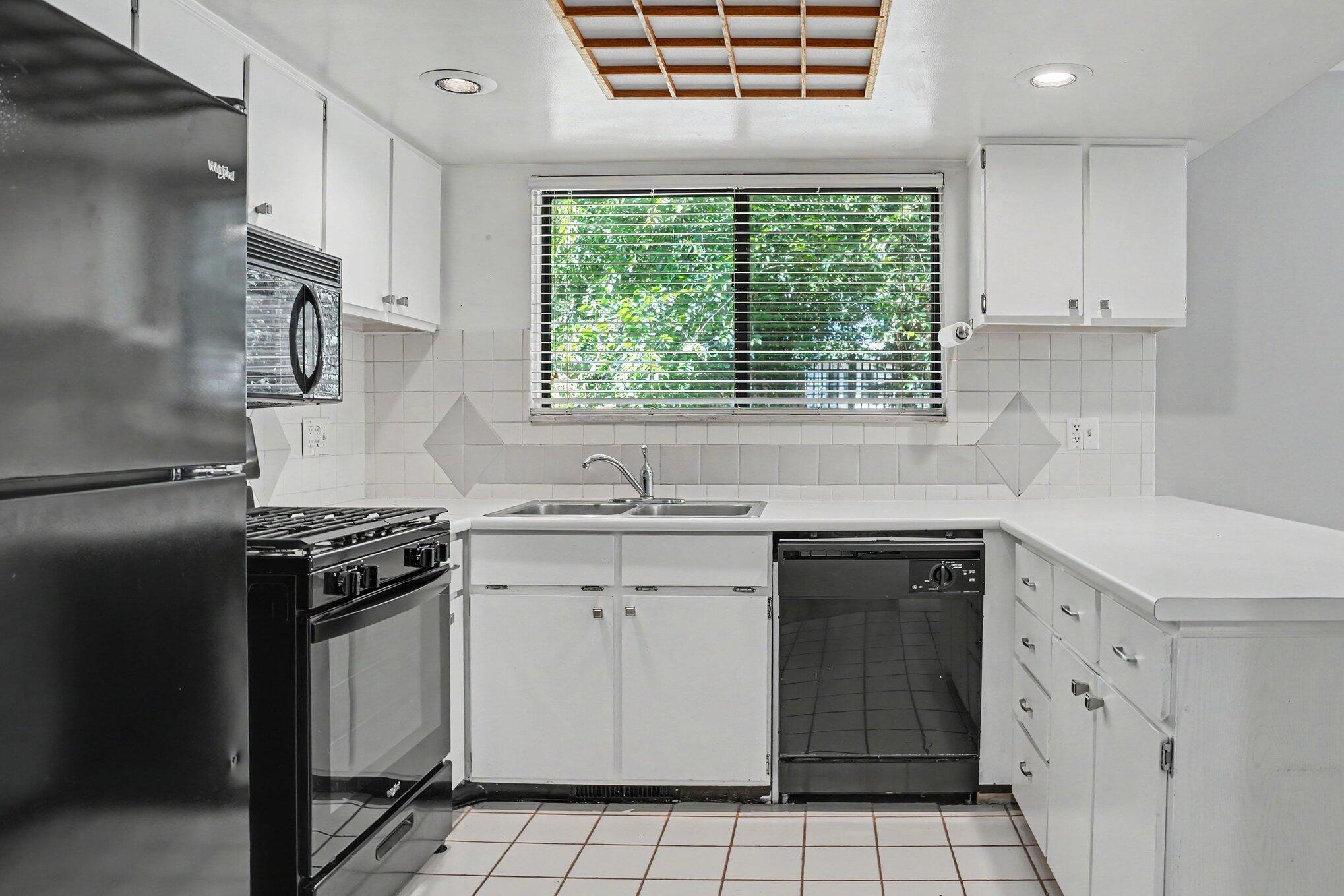 235 Durness Court Kalamazoo MI 49006