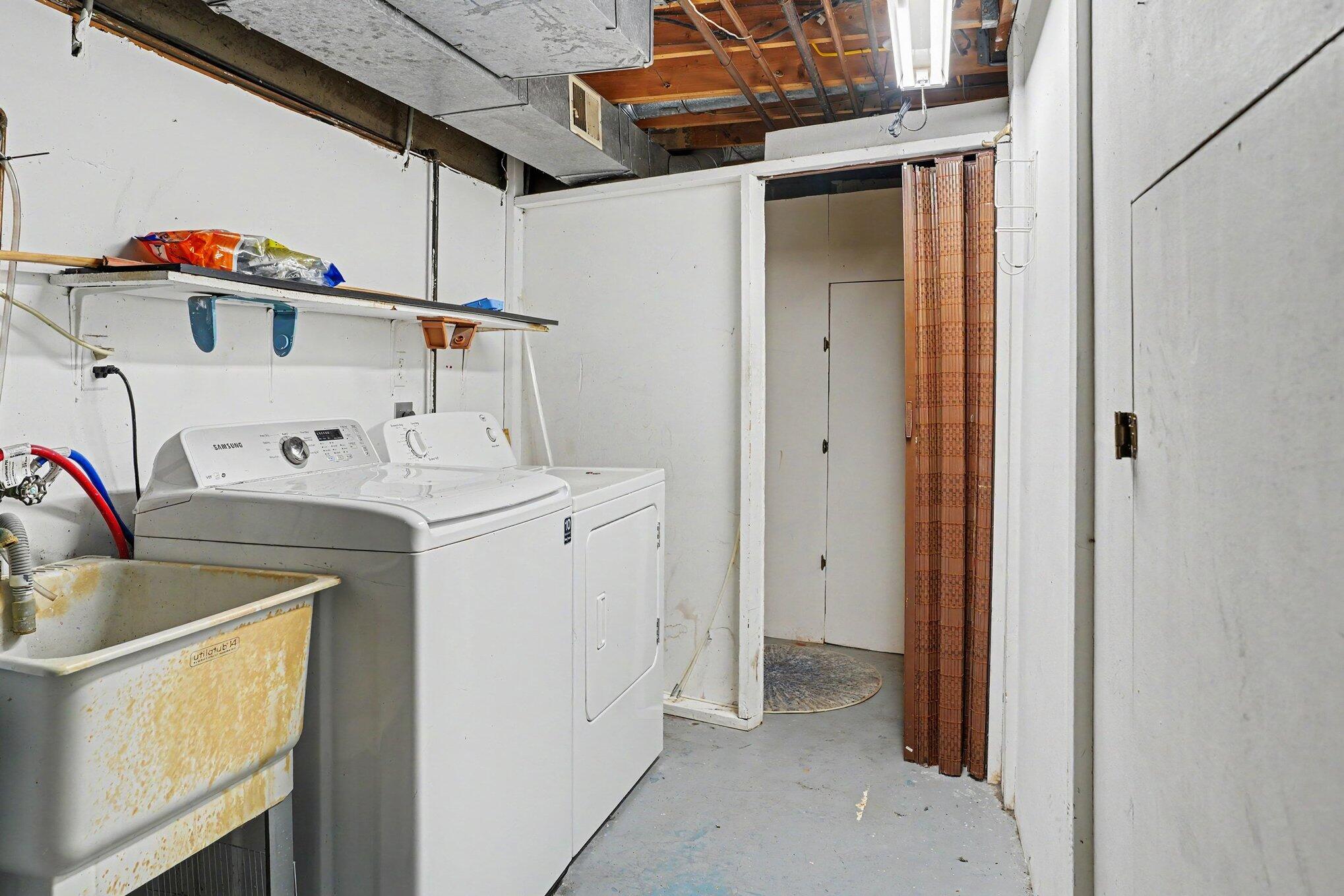 235 Durness Court Kalamazoo MI 49006