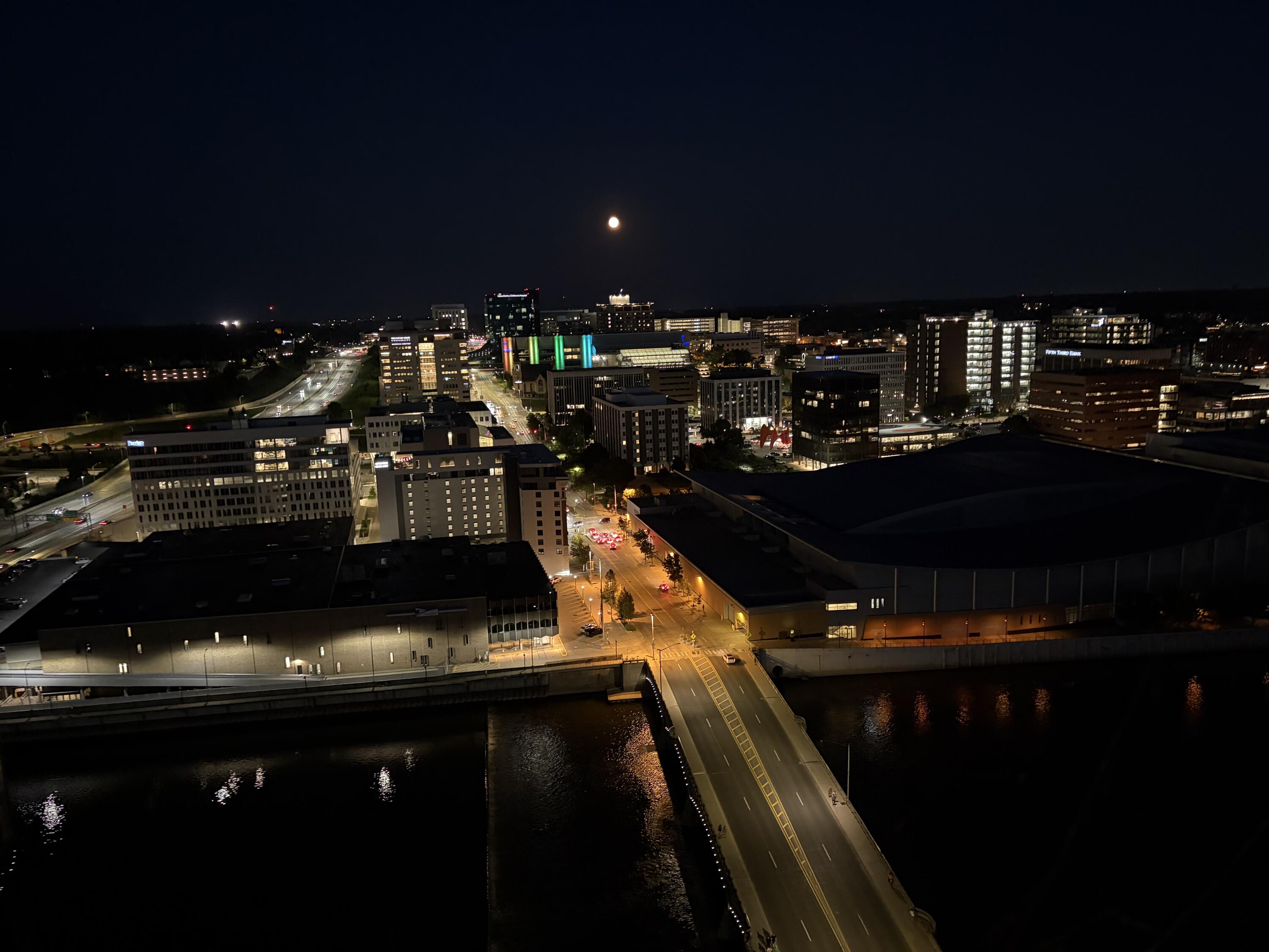 335 Bridge Street NW Grand Rapids MI 49504