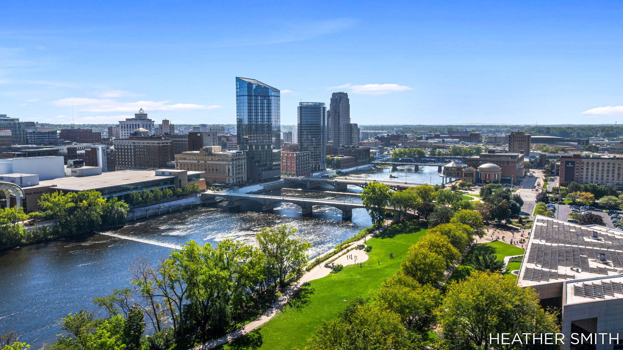 335 Bridge Street NW Grand Rapids MI 49504