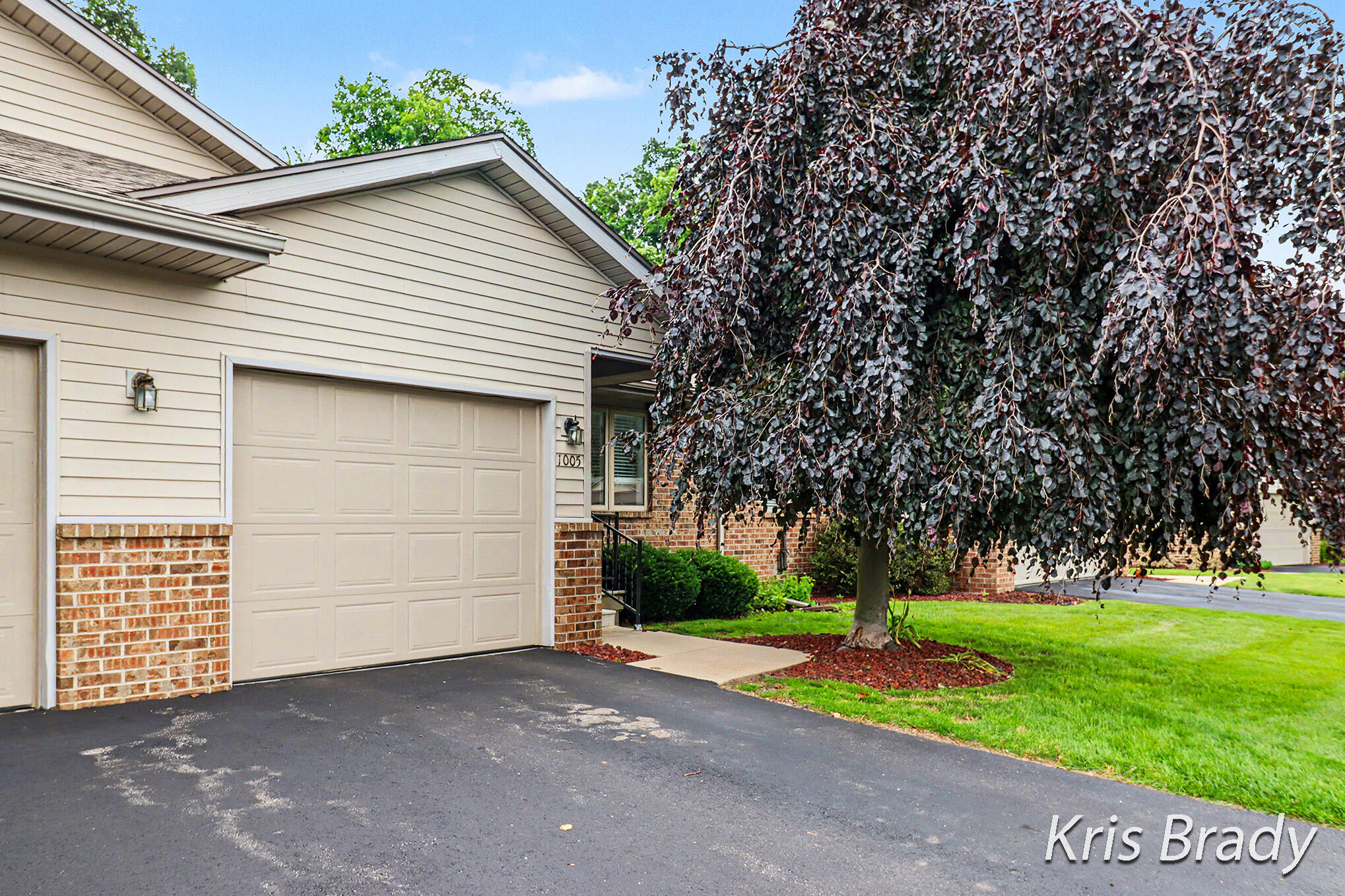 1005 Ironwood Circle NW Grand Rapids MI 49534