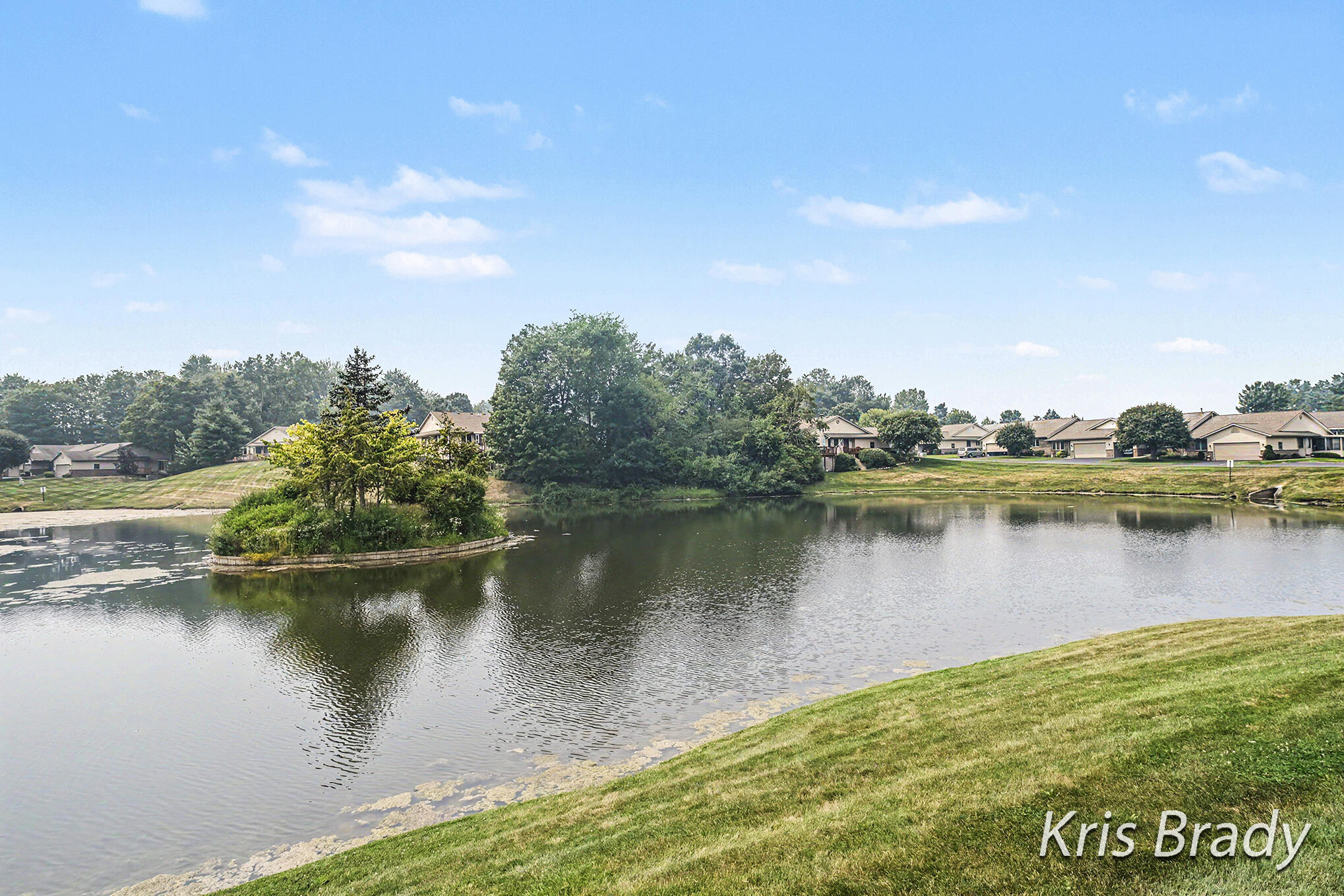 1005 Ironwood Circle NW Grand Rapids MI 49534