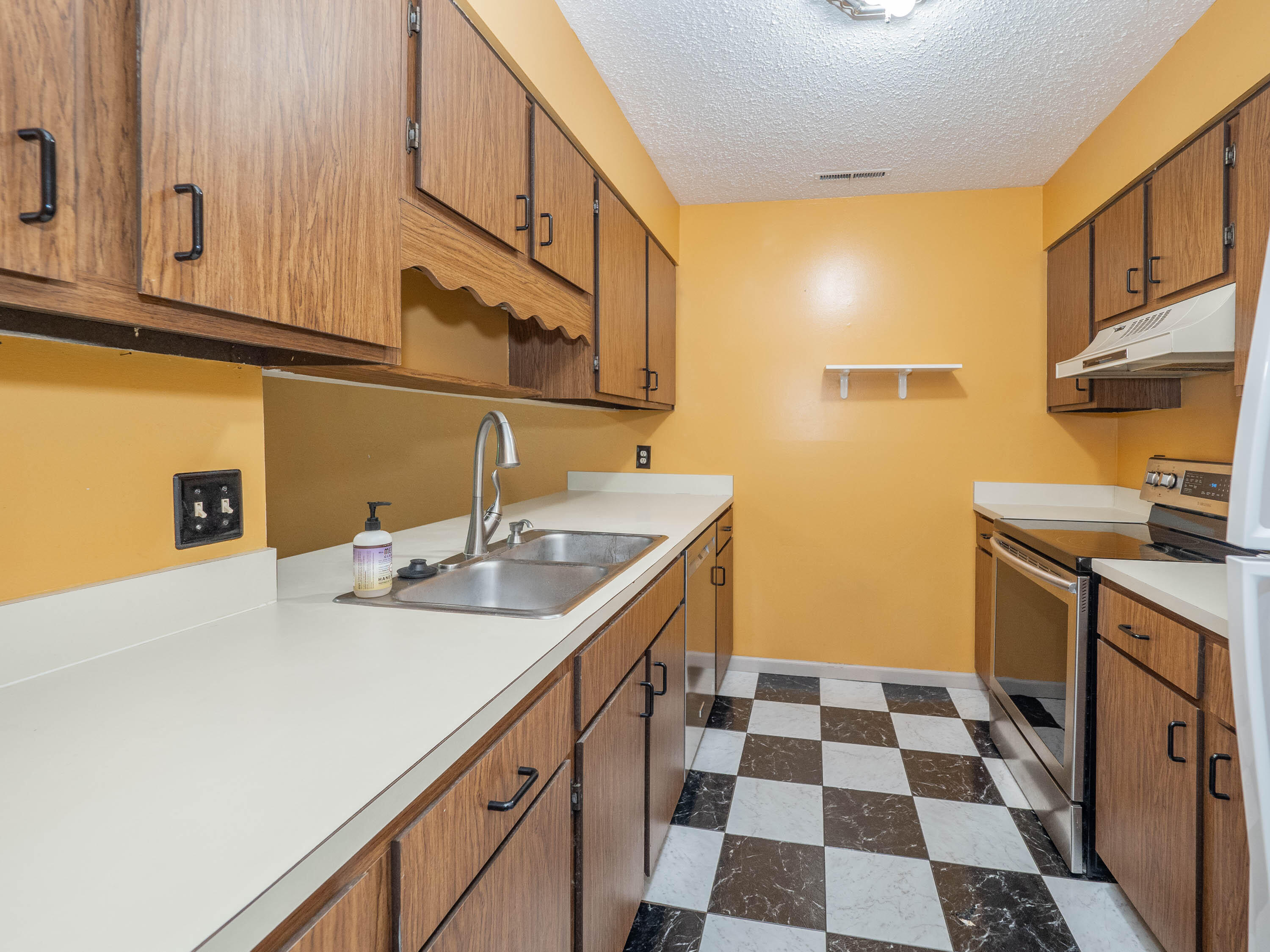 6109 Danford Creek Kalamazoo MI 49009