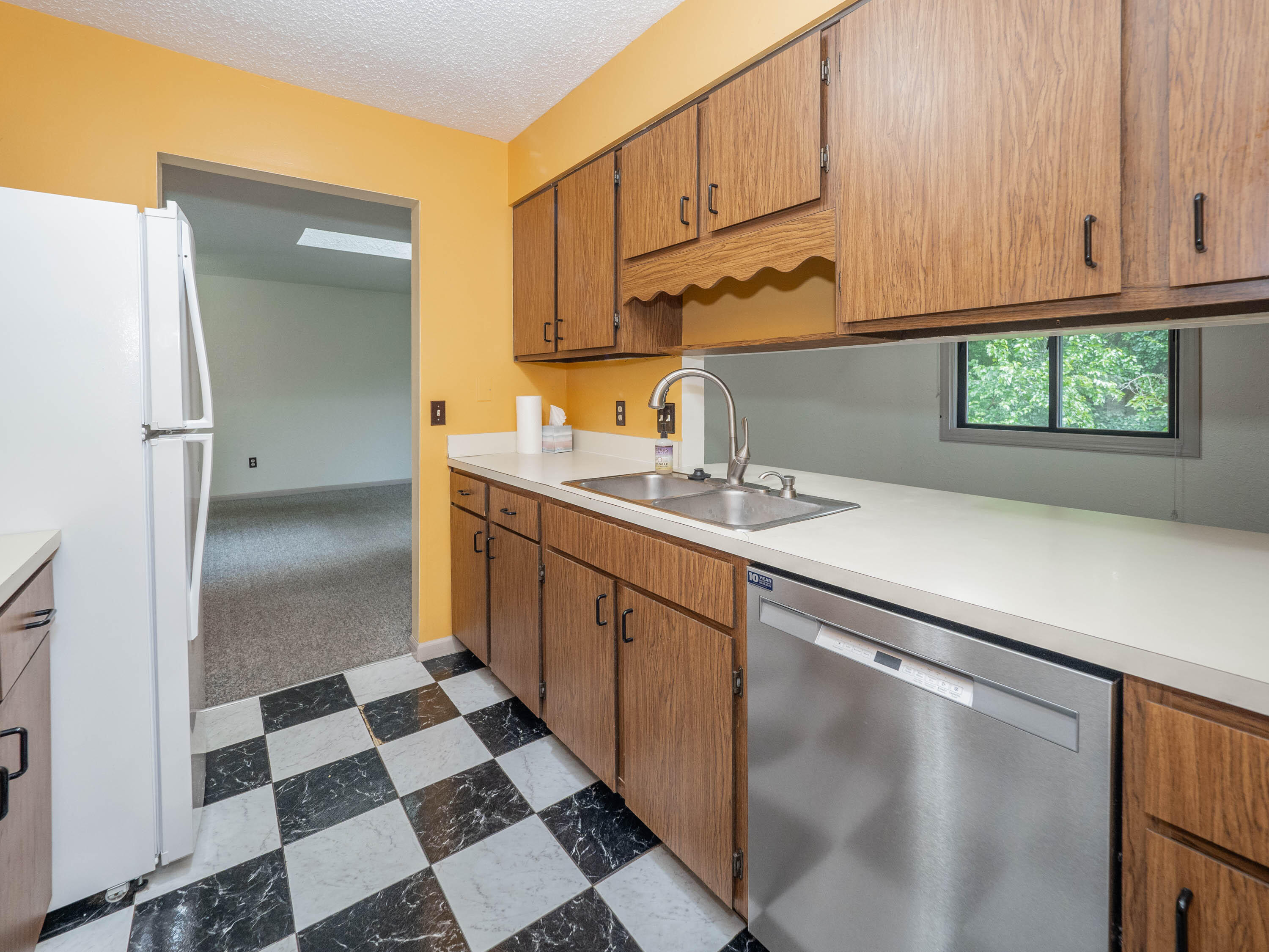 6109 Danford Creek Kalamazoo MI 49009