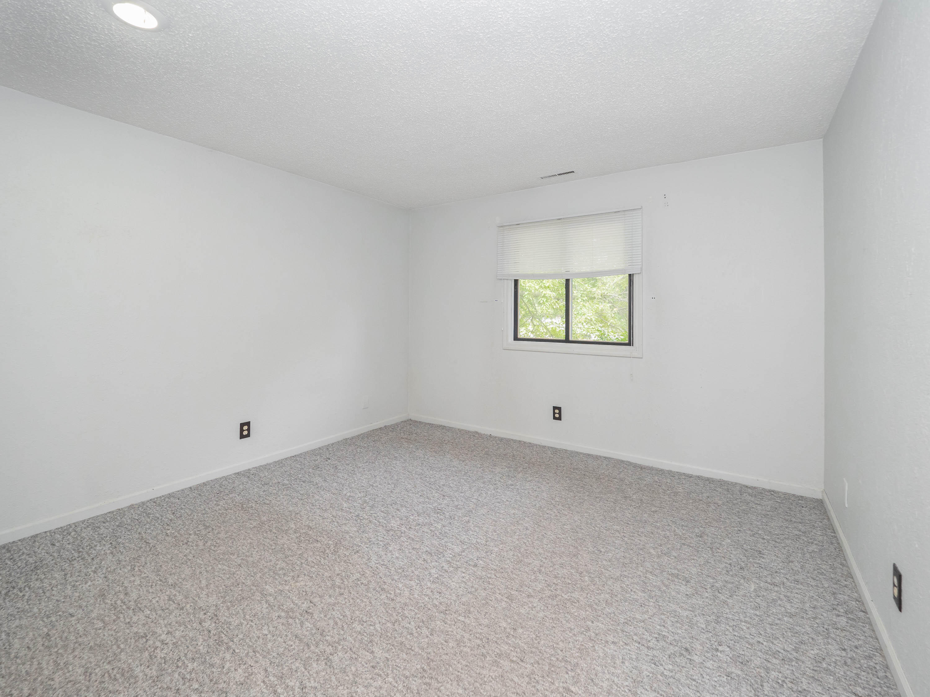6109 Danford Creek Kalamazoo MI 49009