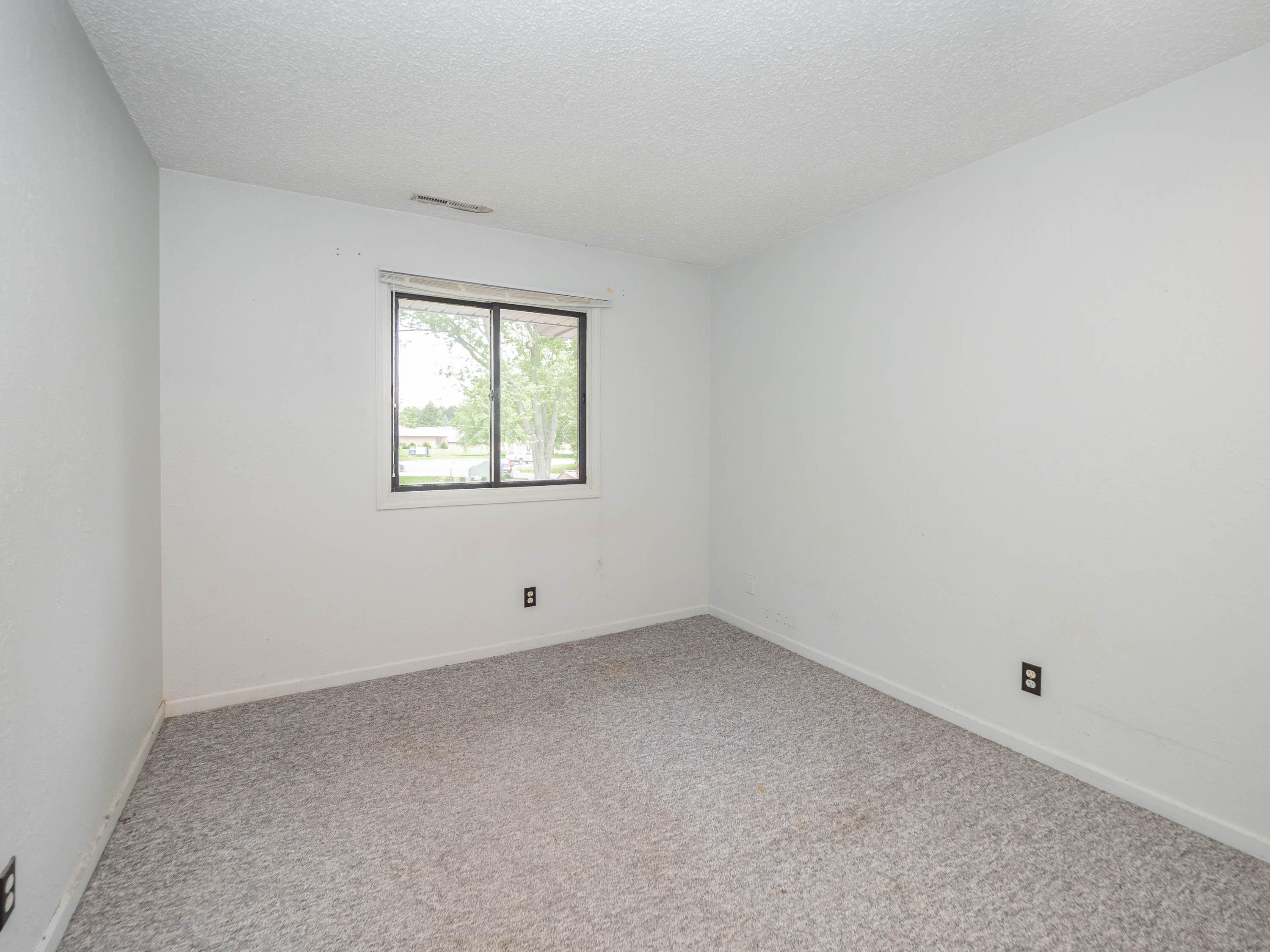 6109 Danford Creek Kalamazoo MI 49009
