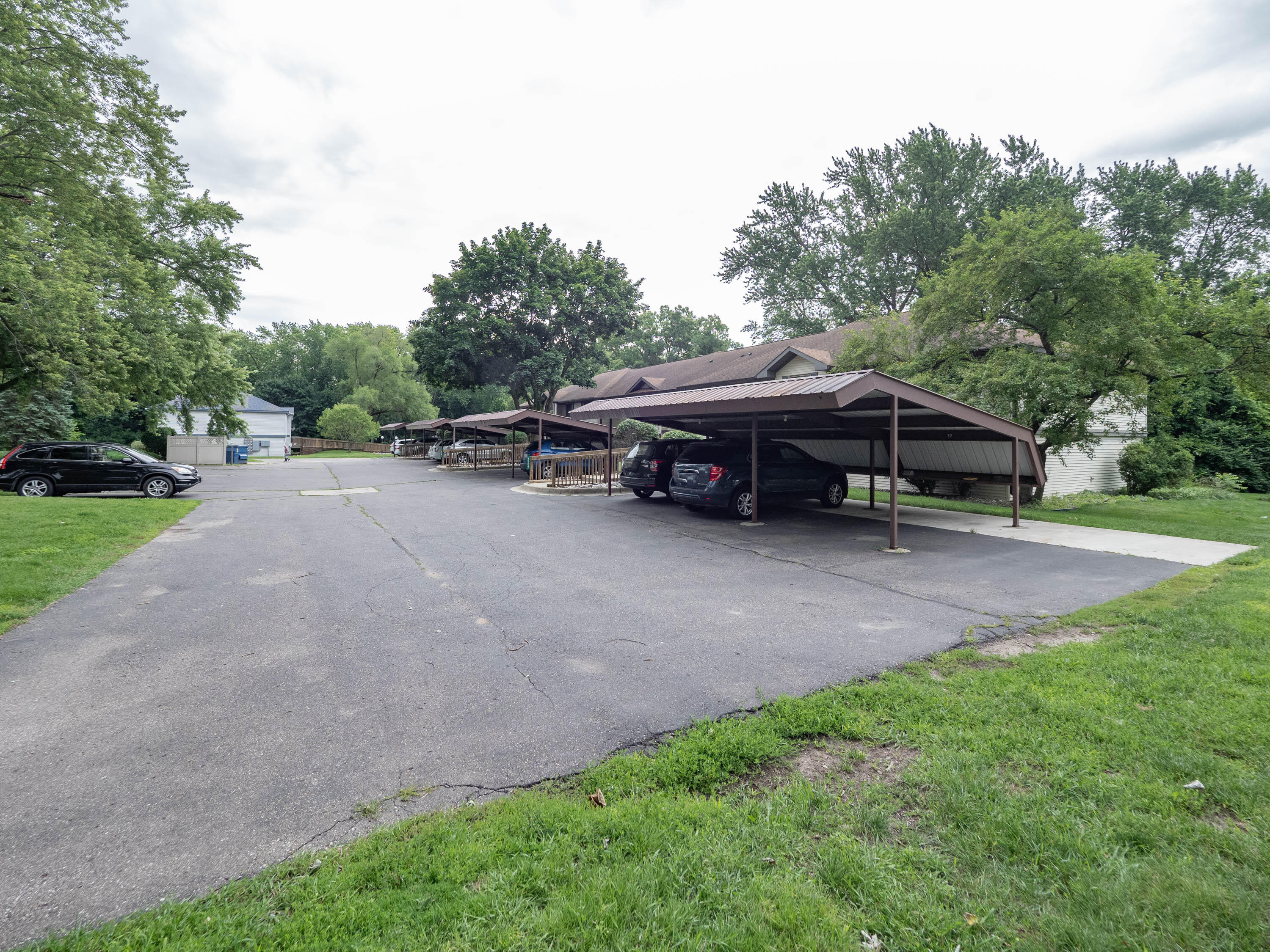 6109 Danford Creek Kalamazoo MI 49009