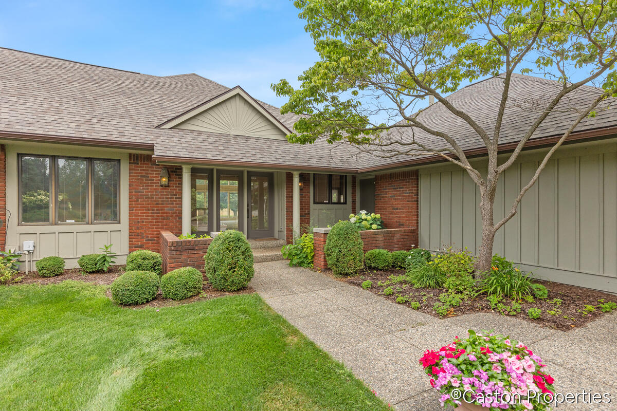 3482 Charlevoix Drive SE Grand Rapids MI 49546