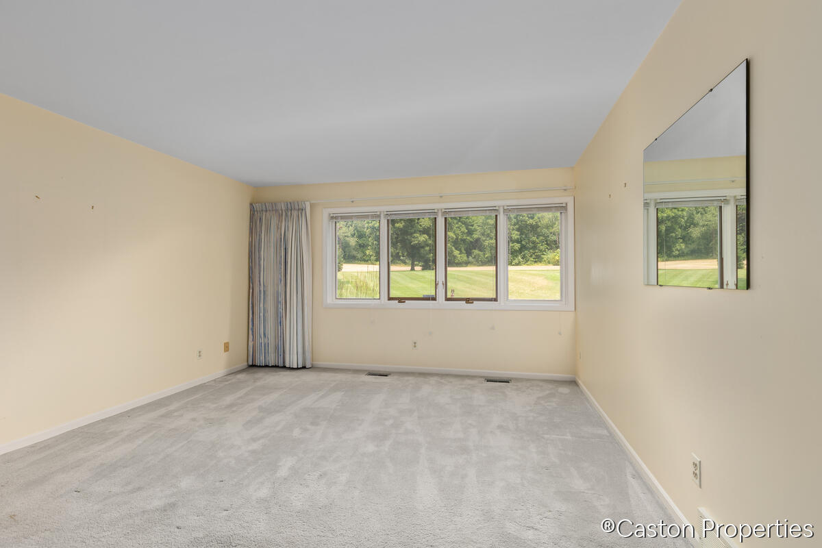 3482 Charlevoix Drive SE Grand Rapids MI 49546