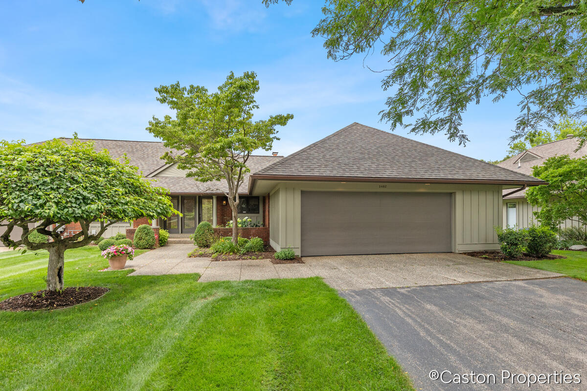 3482 Charlevoix Drive SE Grand Rapids MI 49546