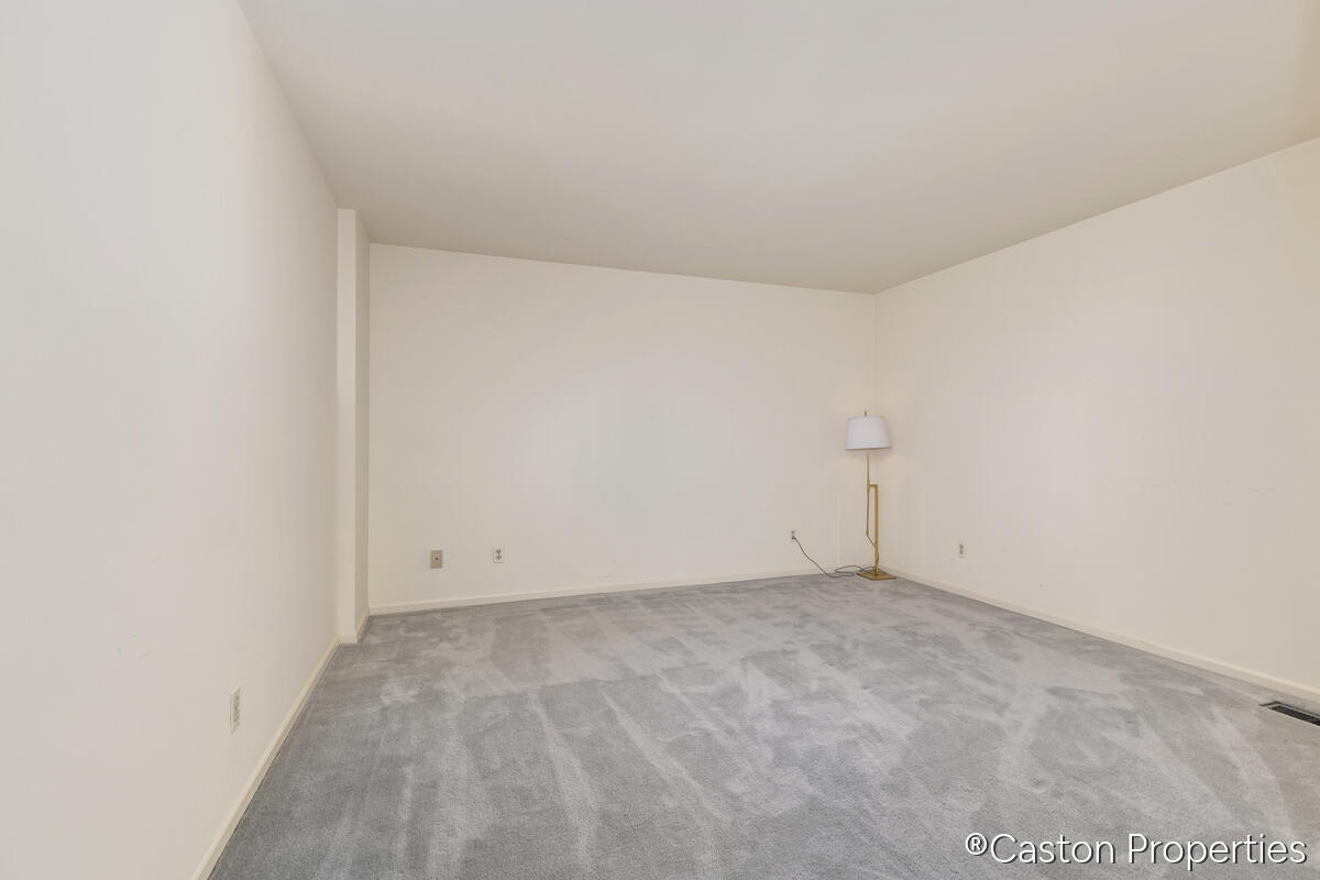 3482 Charlevoix Drive SE Grand Rapids MI 49546