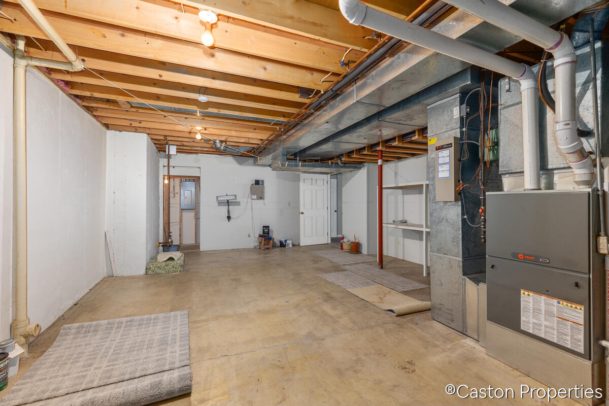 3482 Charlevoix Drive SE Grand Rapids MI 49546