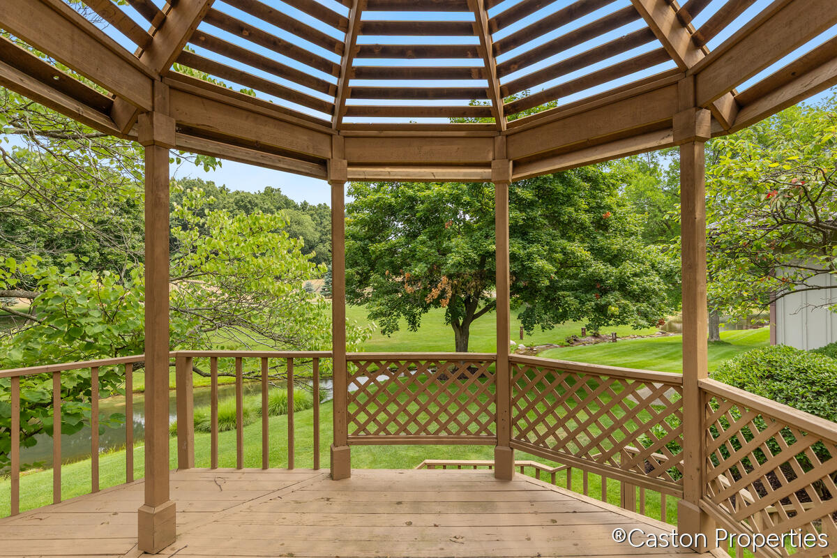 3482 Charlevoix Drive SE Grand Rapids MI 49546