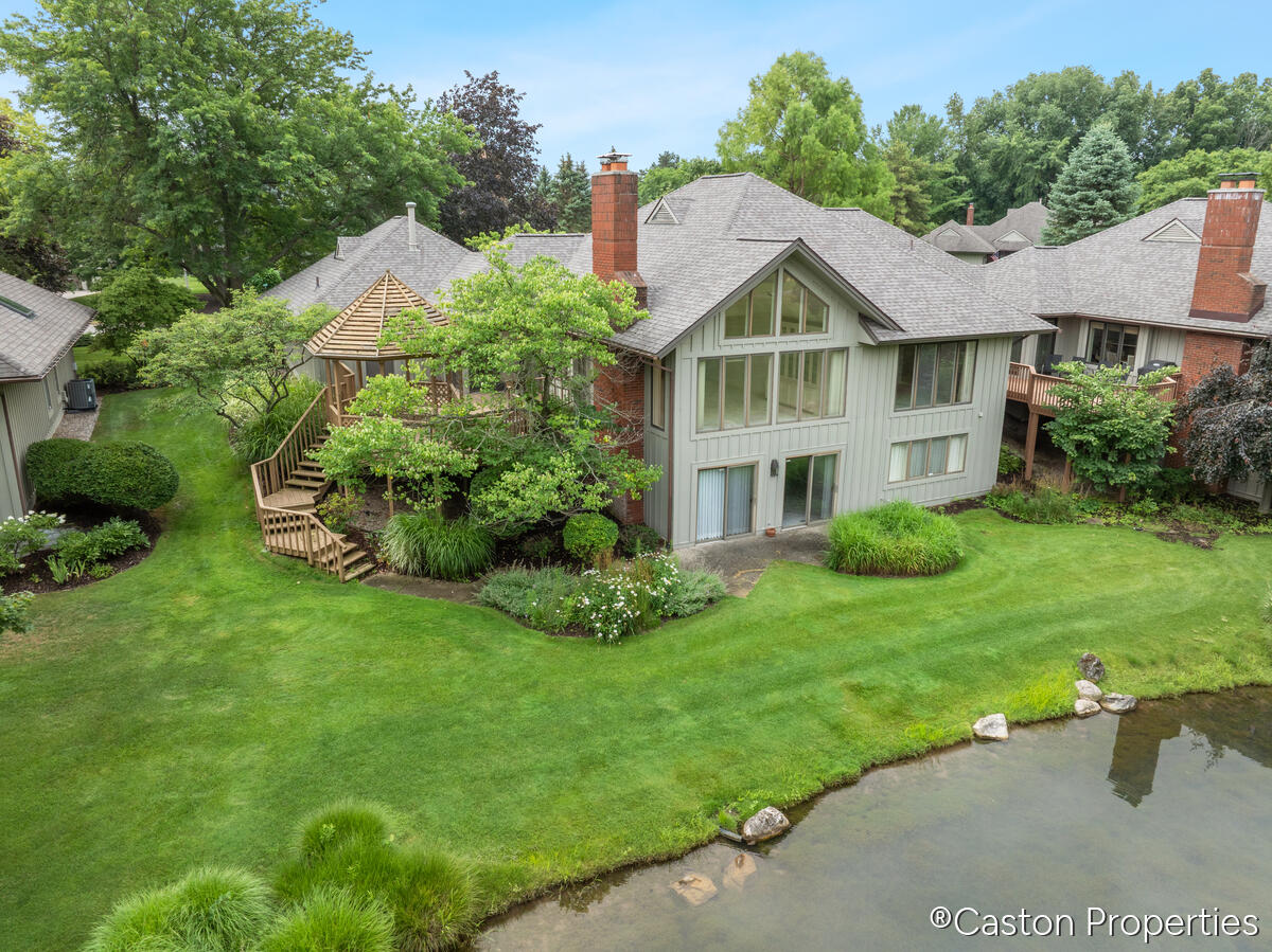 3482 Charlevoix Drive SE Grand Rapids MI 49546