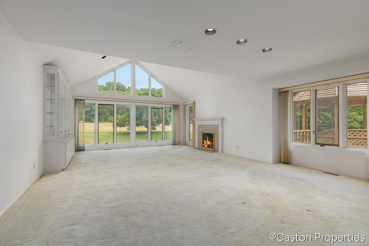 3482 Charlevoix Drive SE Grand Rapids MI 49546