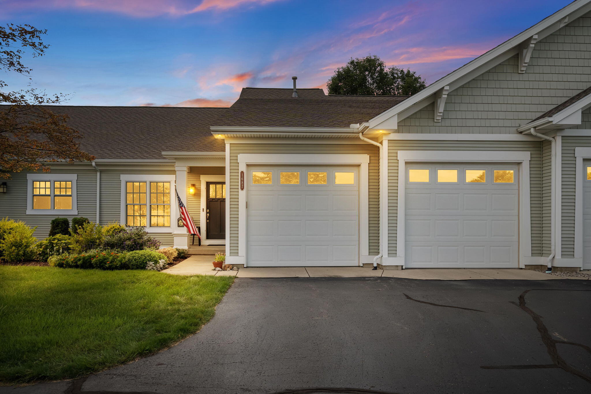 1687 S Trillium Circle Zeeland MI 49464