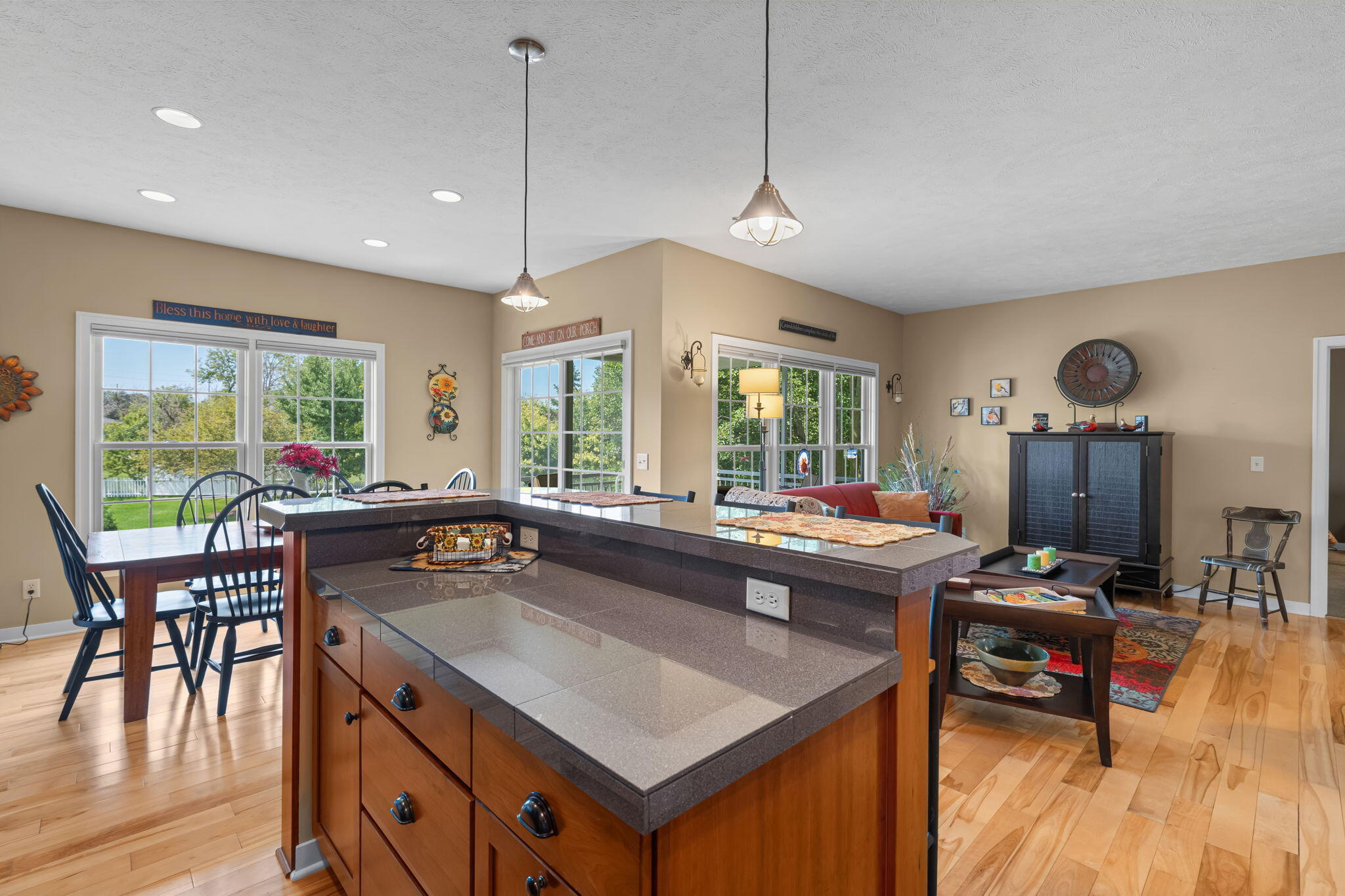 1687 S Trillium Circle Zeeland MI 49464