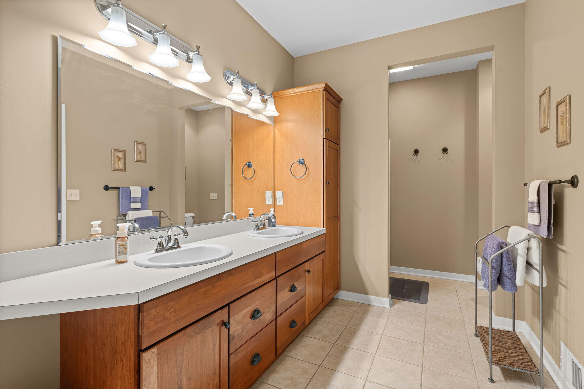 1687 S Trillium Circle Zeeland MI 49464