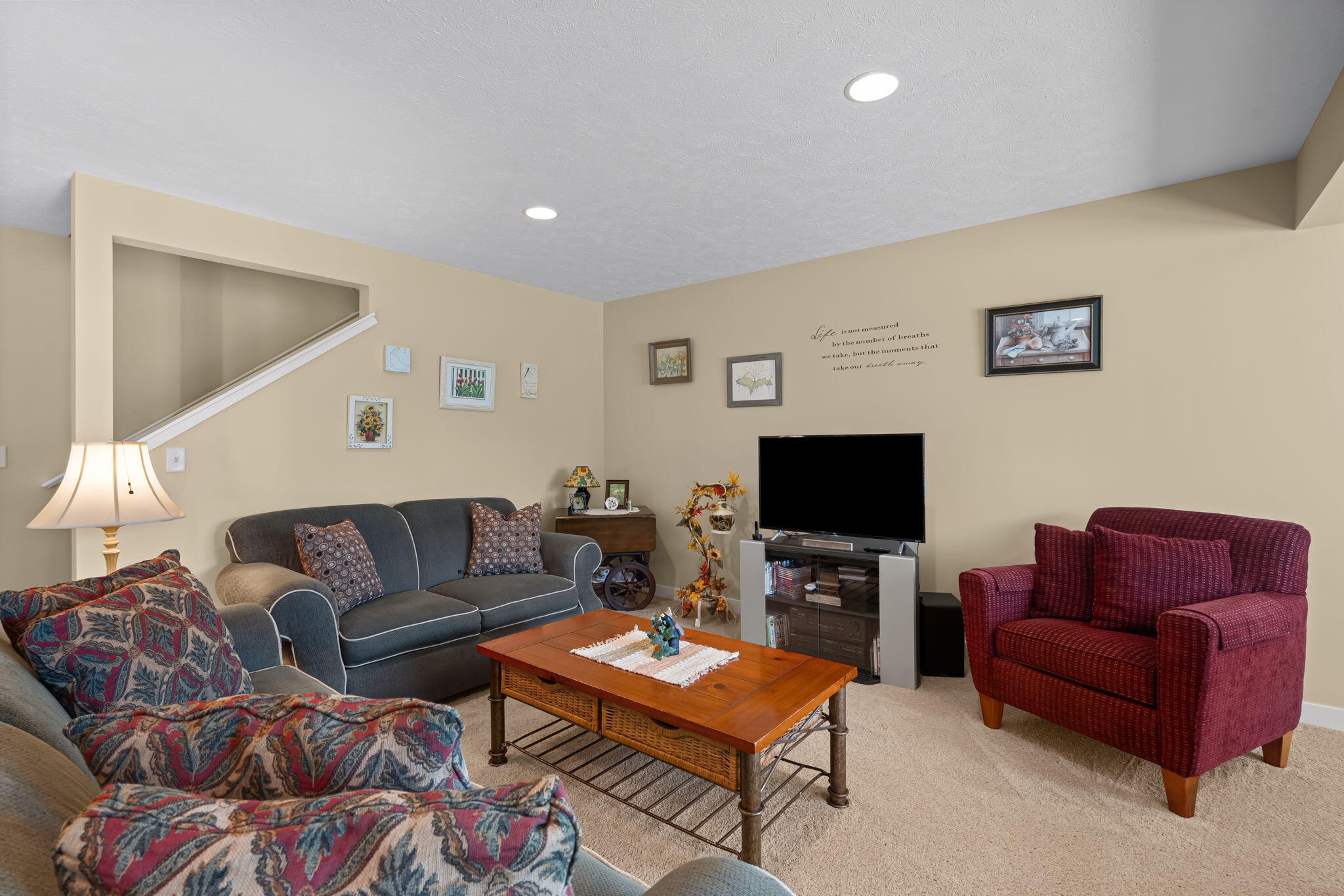 1687 S Trillium Circle Zeeland MI 49464